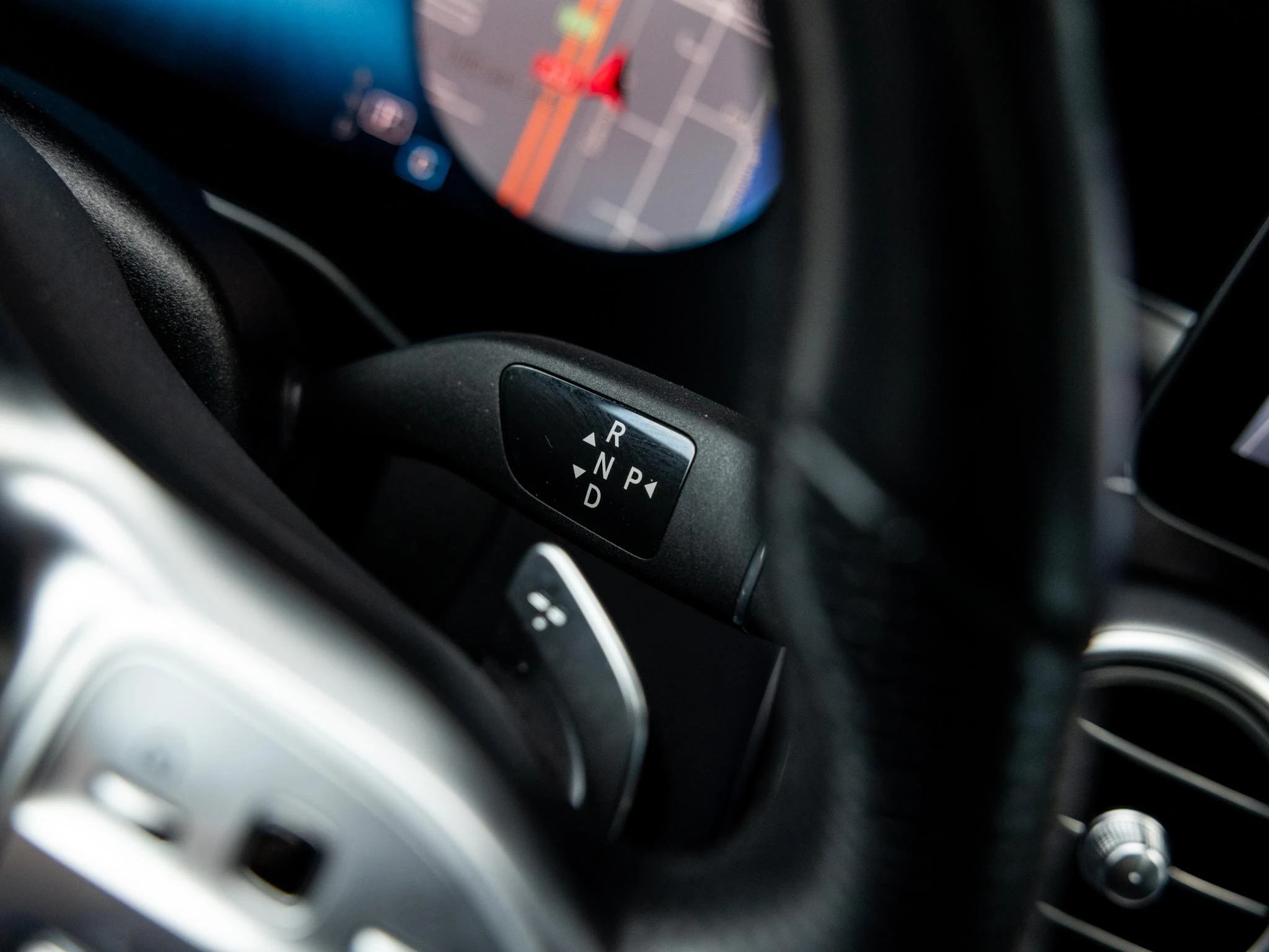 Mercedes-Benz-GLC-image-43