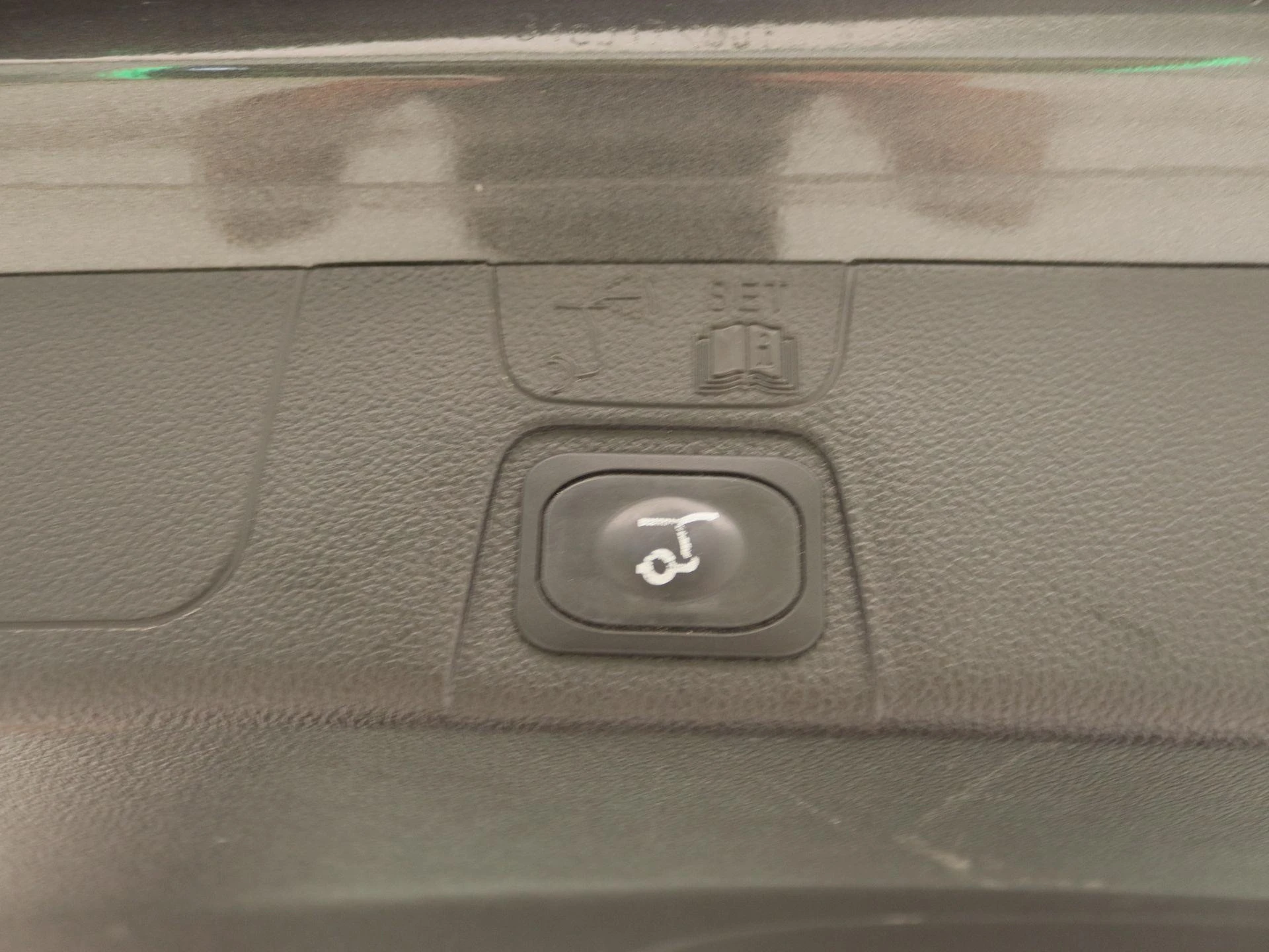 Ford-C-MAX-image-15
