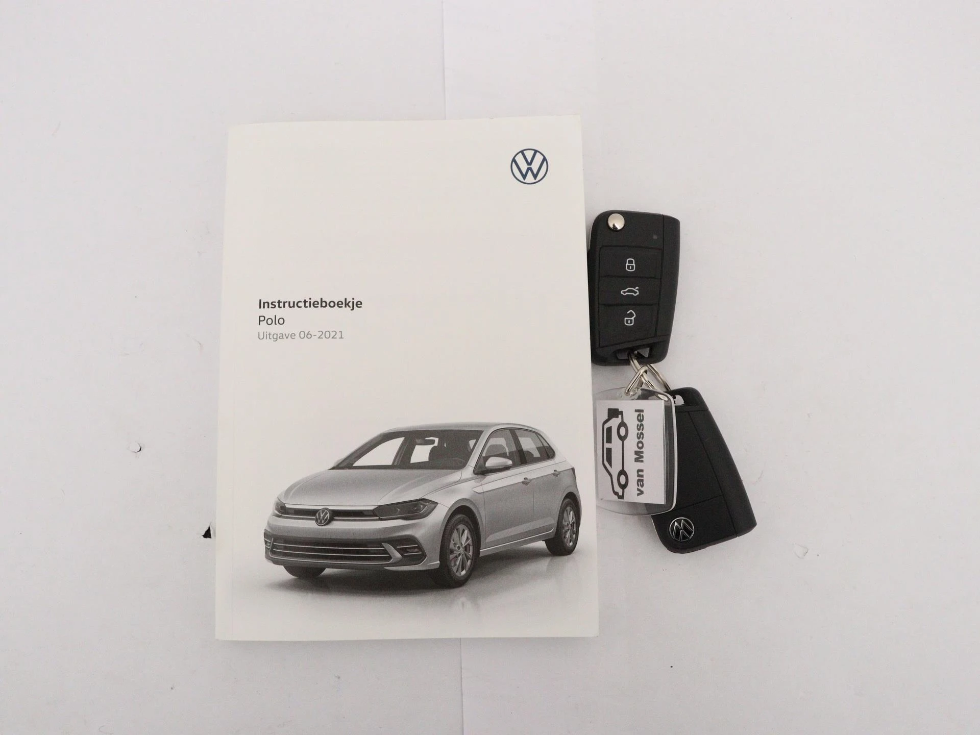 Volkswagen-Polo-image-9