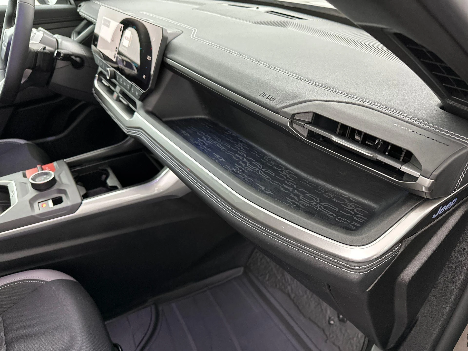 Jeep-Compass-image-10