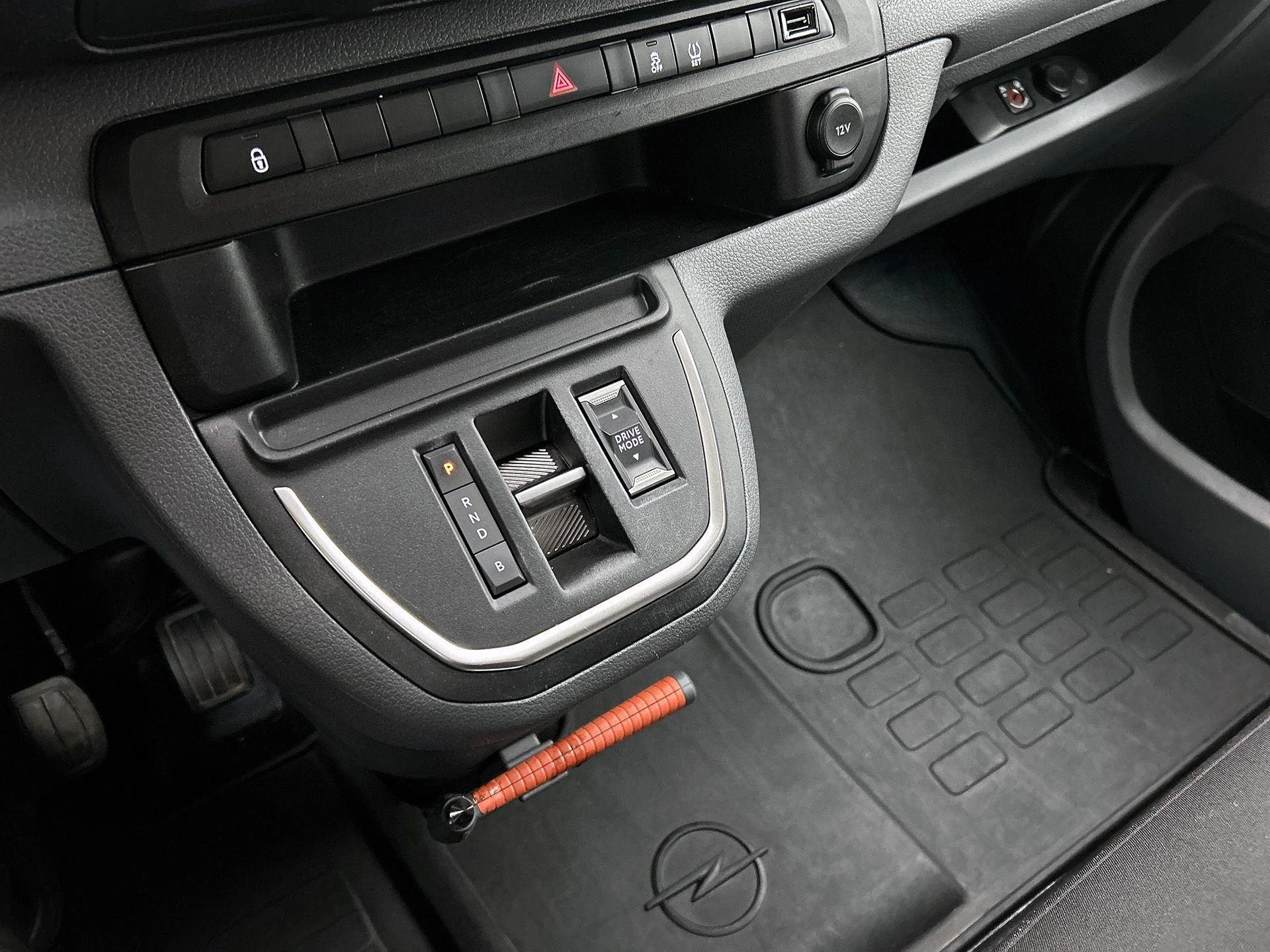 Opel-Vivaro-e-image-14