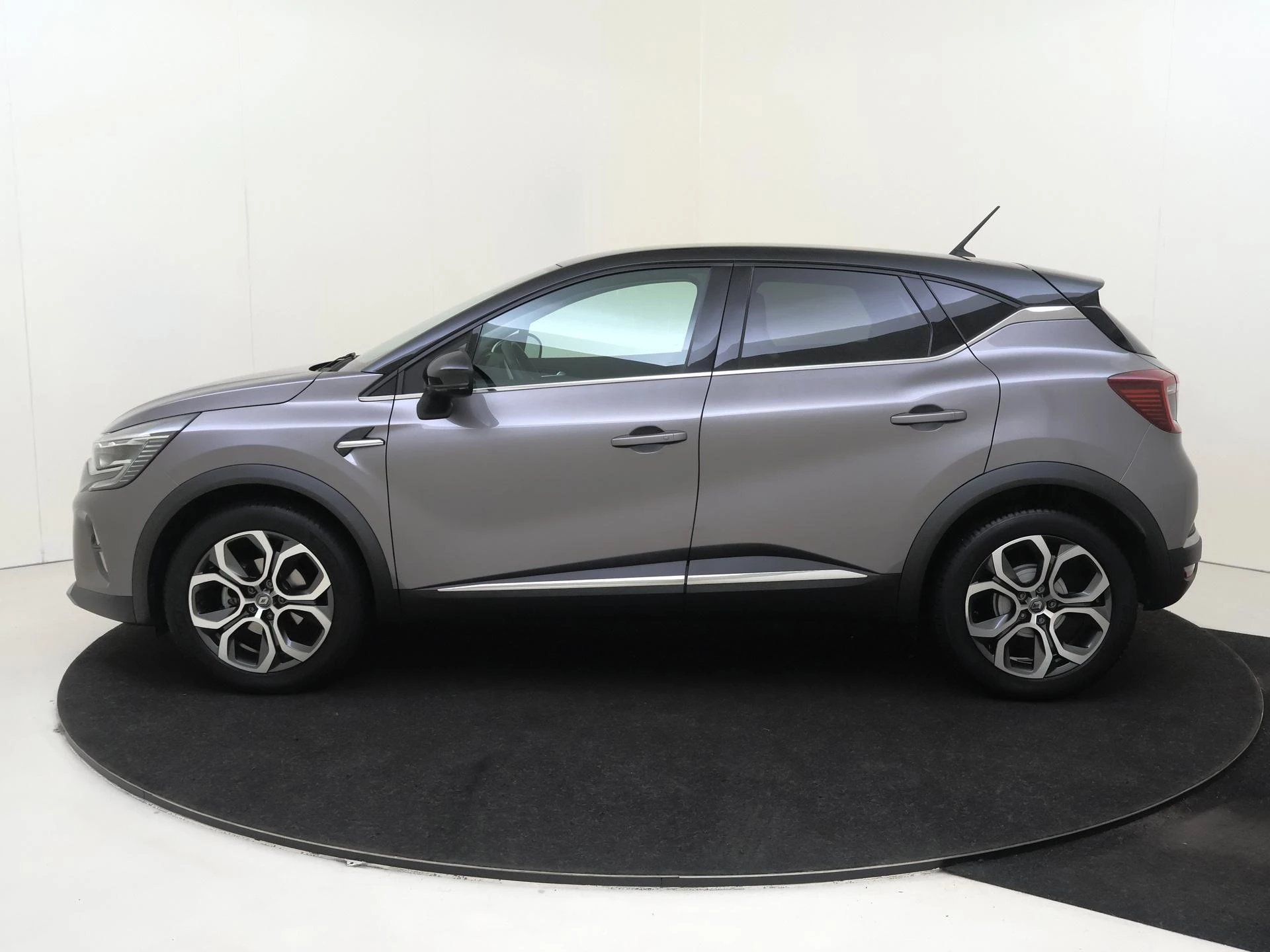 Renault Captur 1.3 TCe 140 Intens