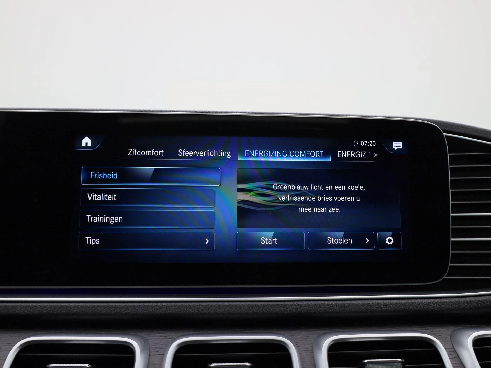 Mercedes-Benz-GLE-image-33