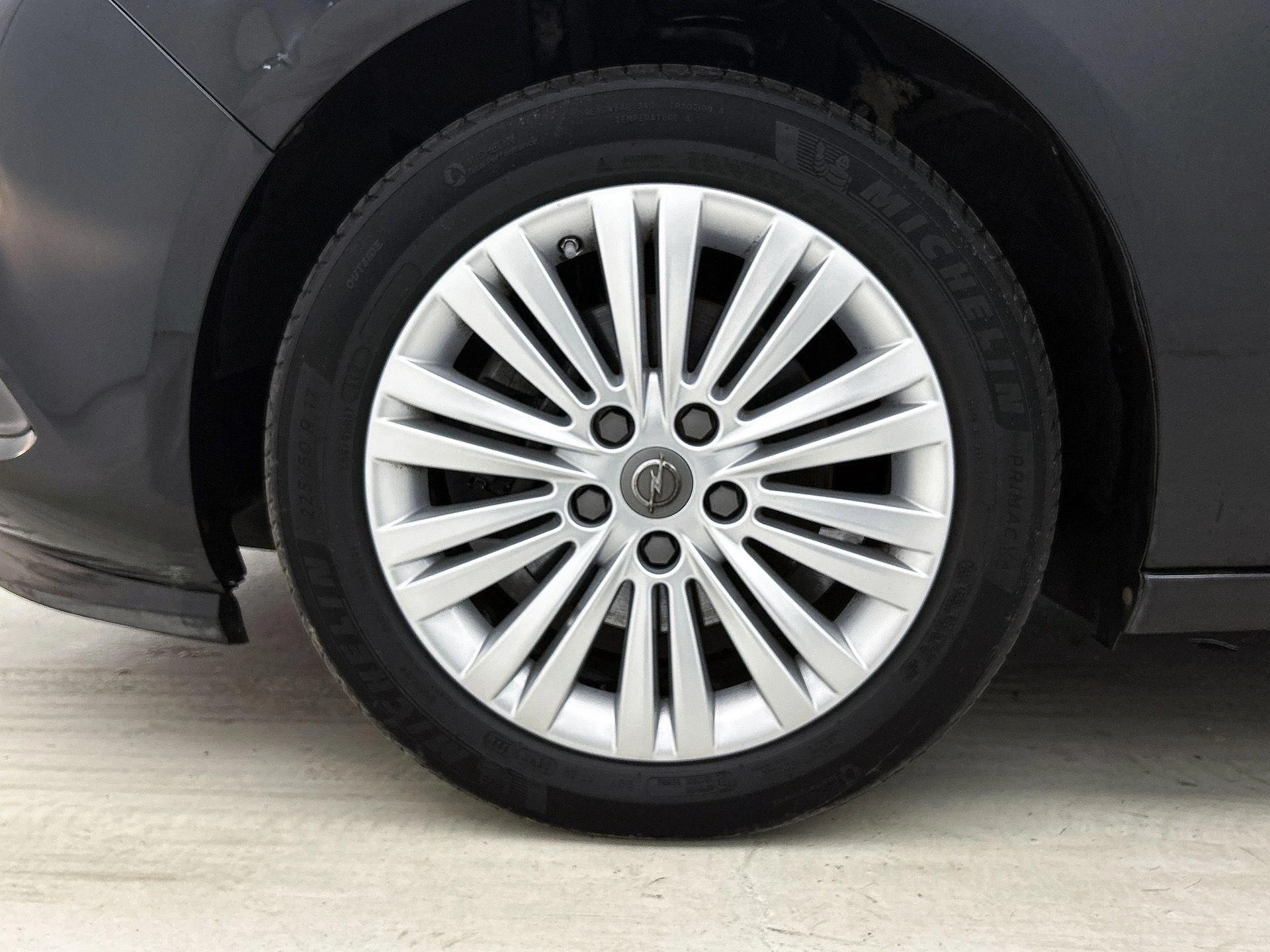 Opel-Zafira Tourer-image-29