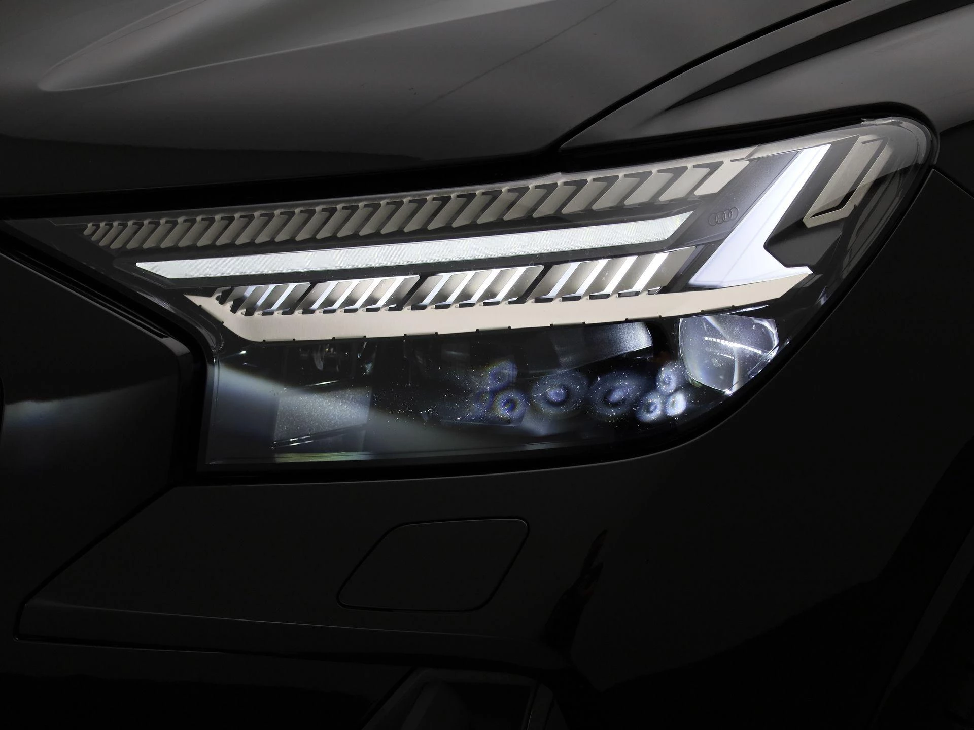 Audi-Q4 e-tron-image-15