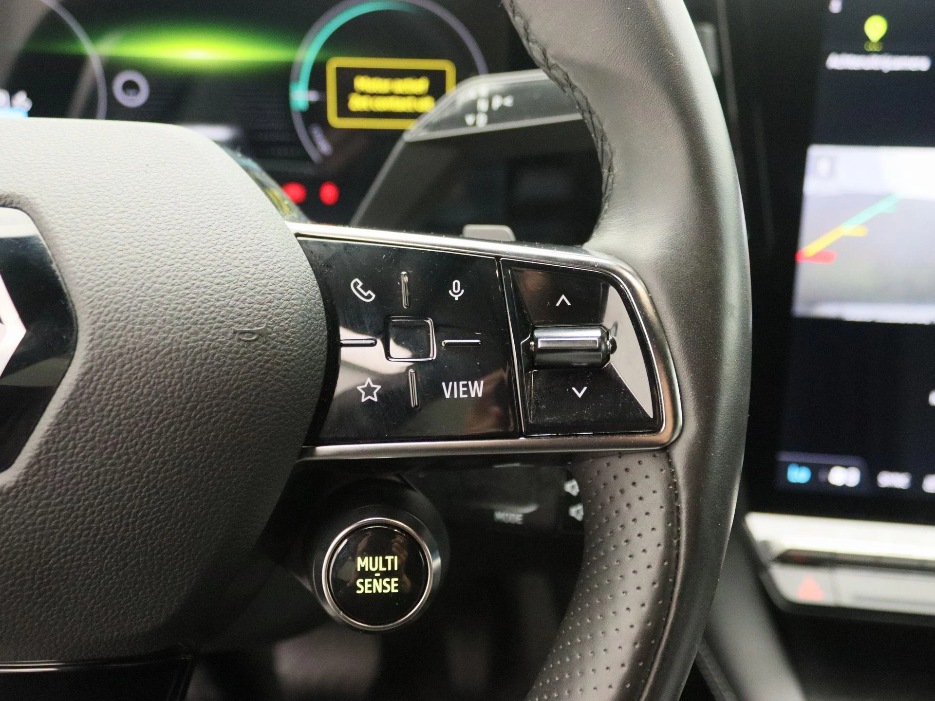 Renault-Megane E-Tech-image-16
