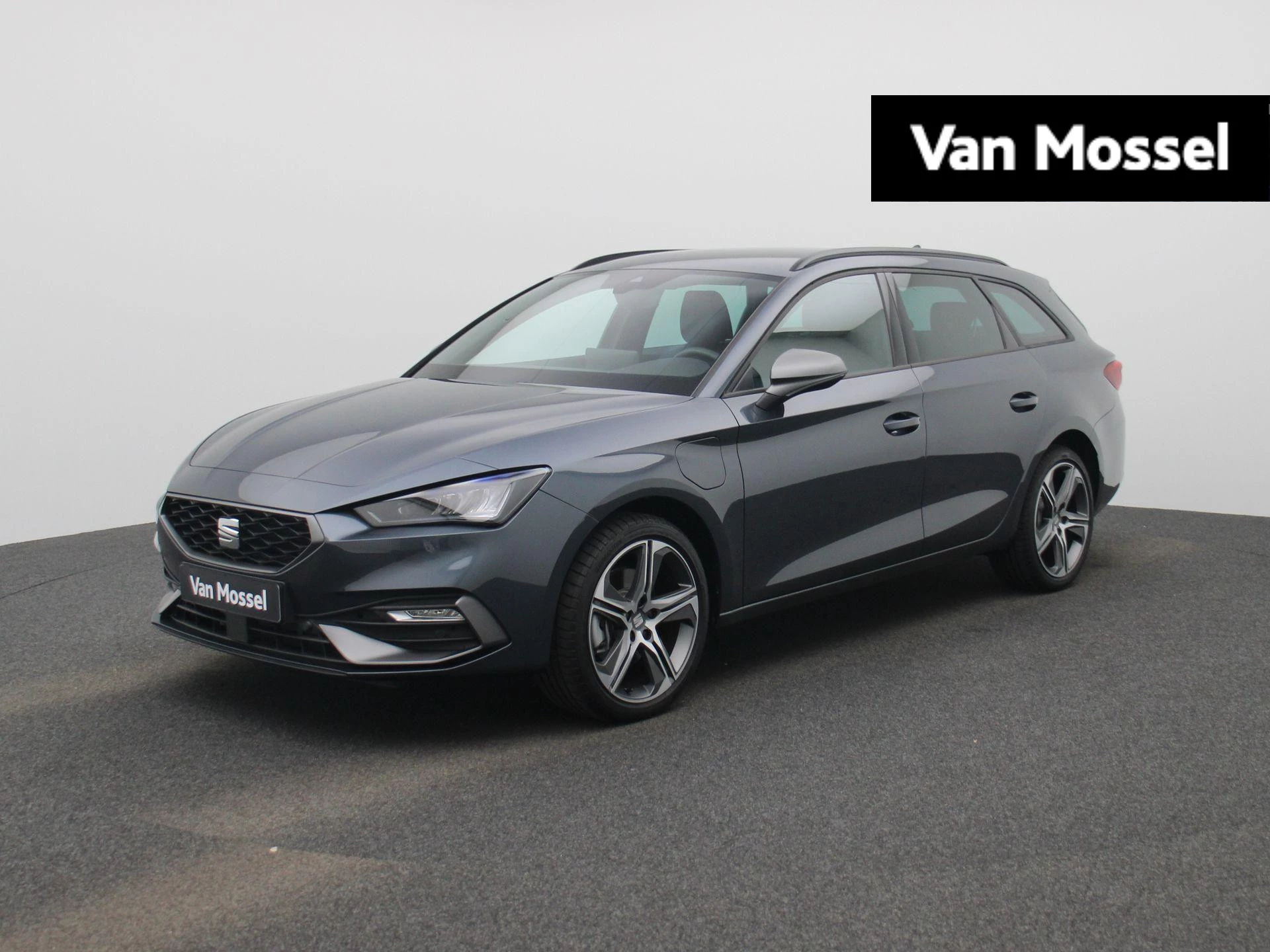 SEAT-Leon-image-0