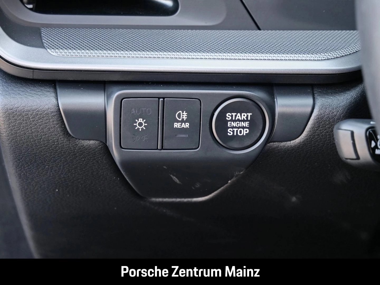 Porsche 911 992 Carrera Sportabgas Surround View BOSE carrera s