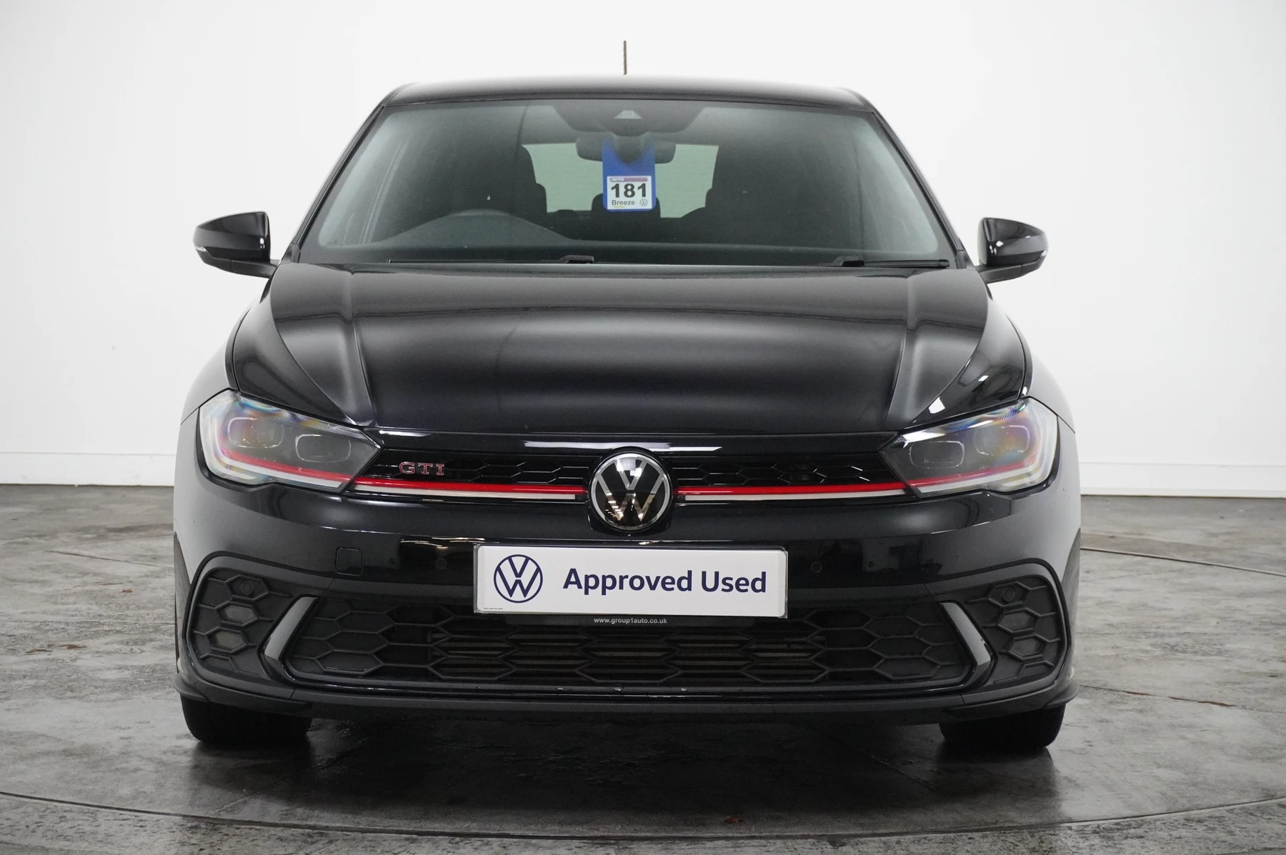 Volkswagen-Polo-image-6