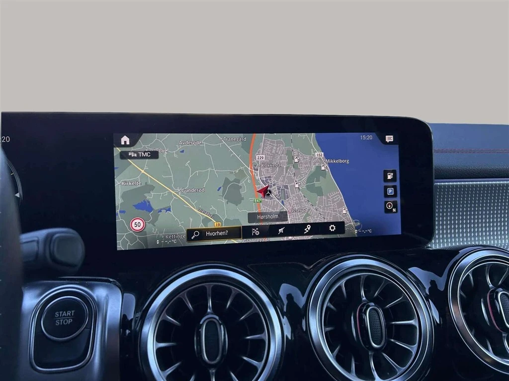 Mercedes-Benz-EQB-image-16