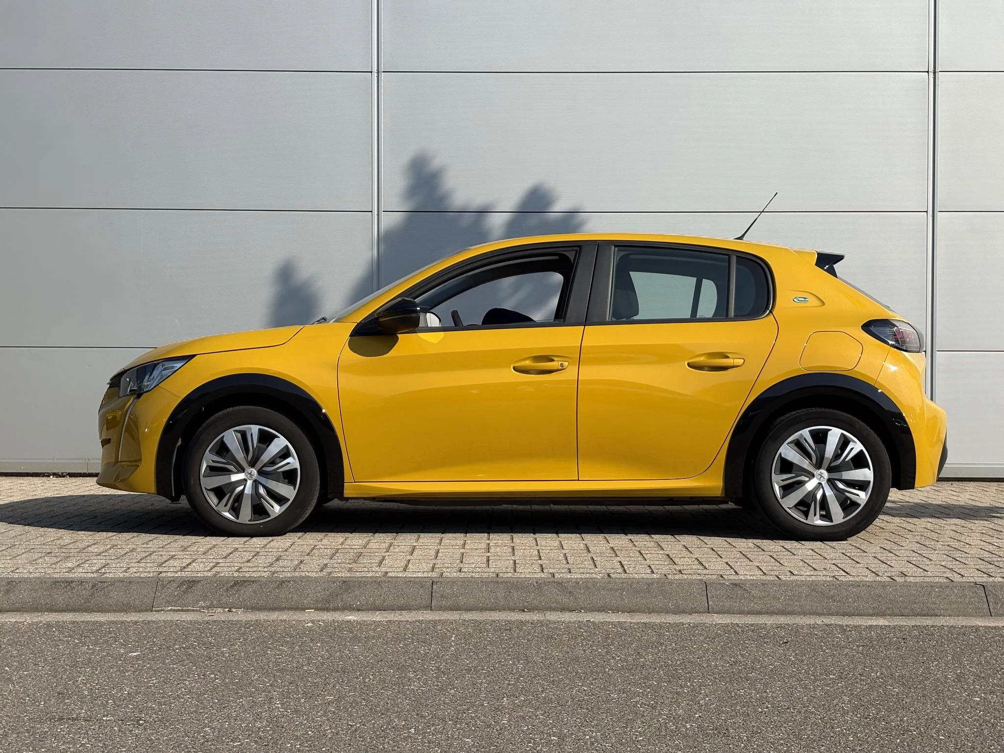 Peugeot e-208 EV Active 50 kWh