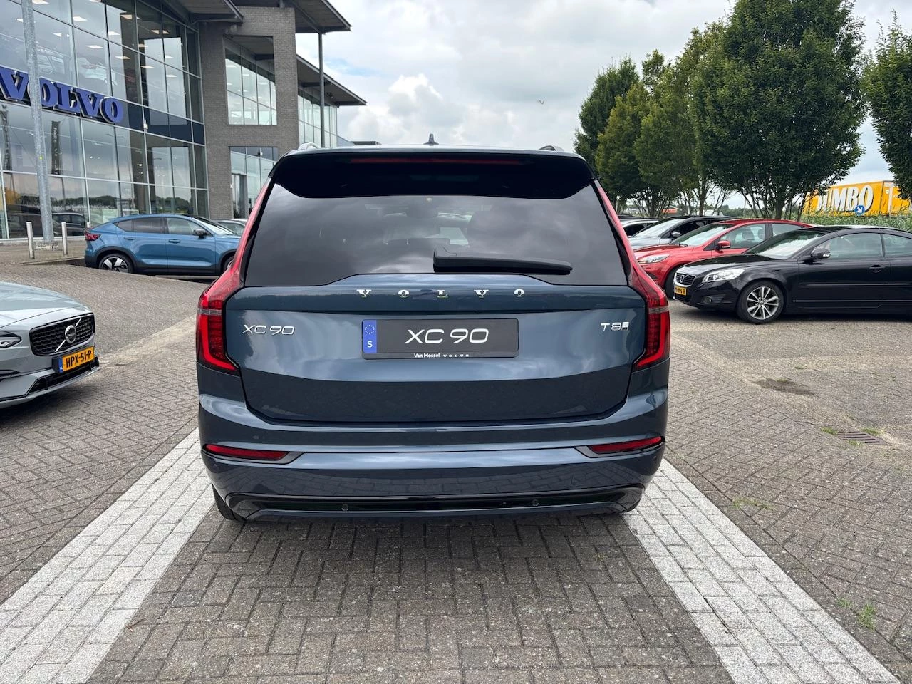 Volvo-XC90-image-21