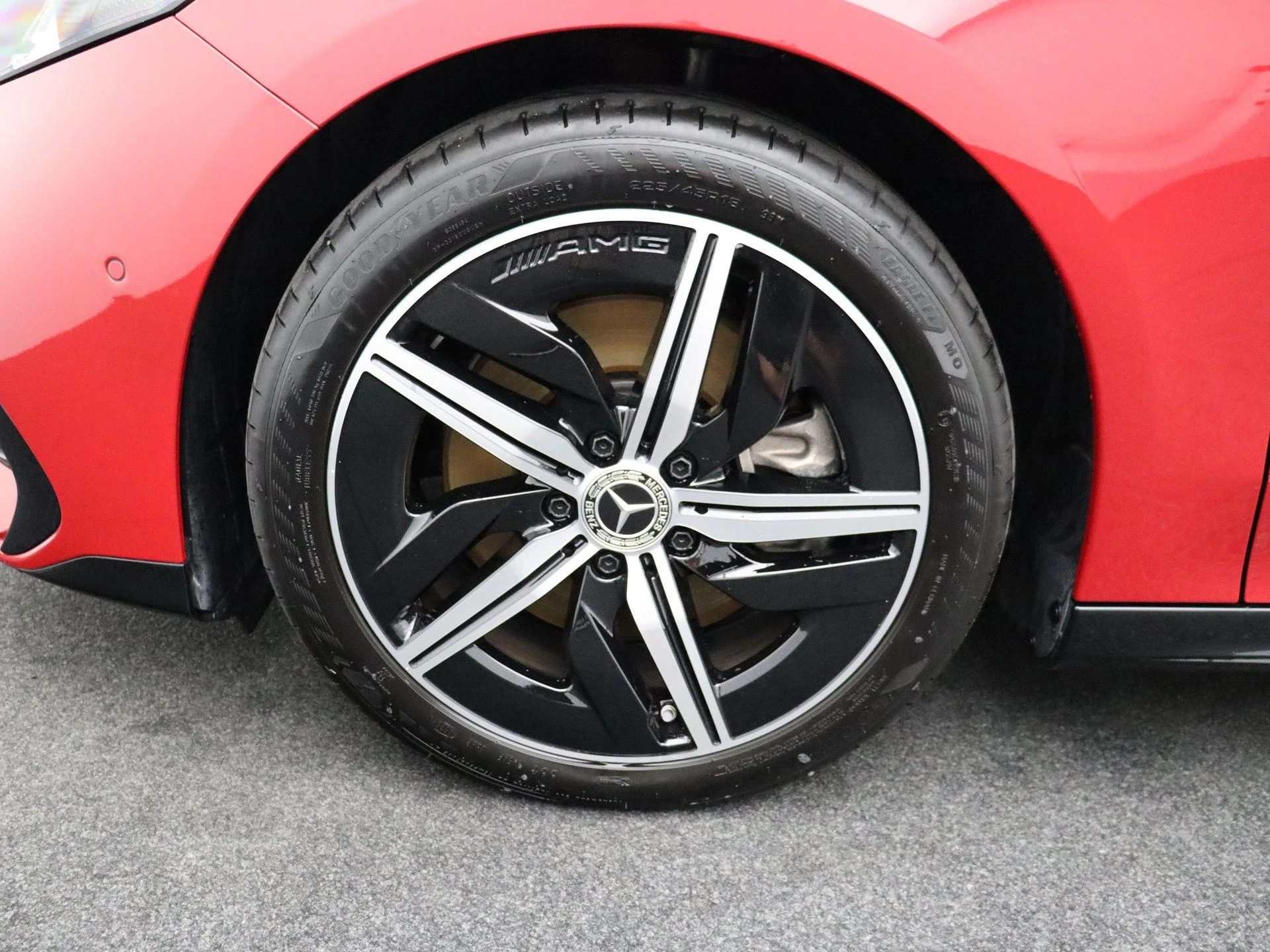 Mercedes-Benz-CLA-image-6