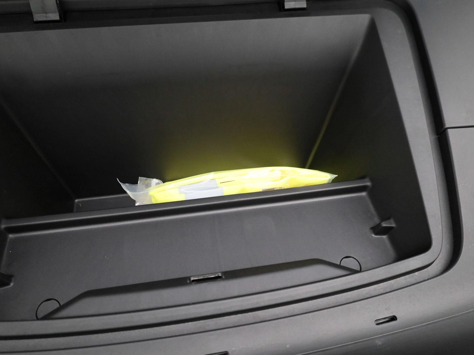 Volvo-EX30-image-33