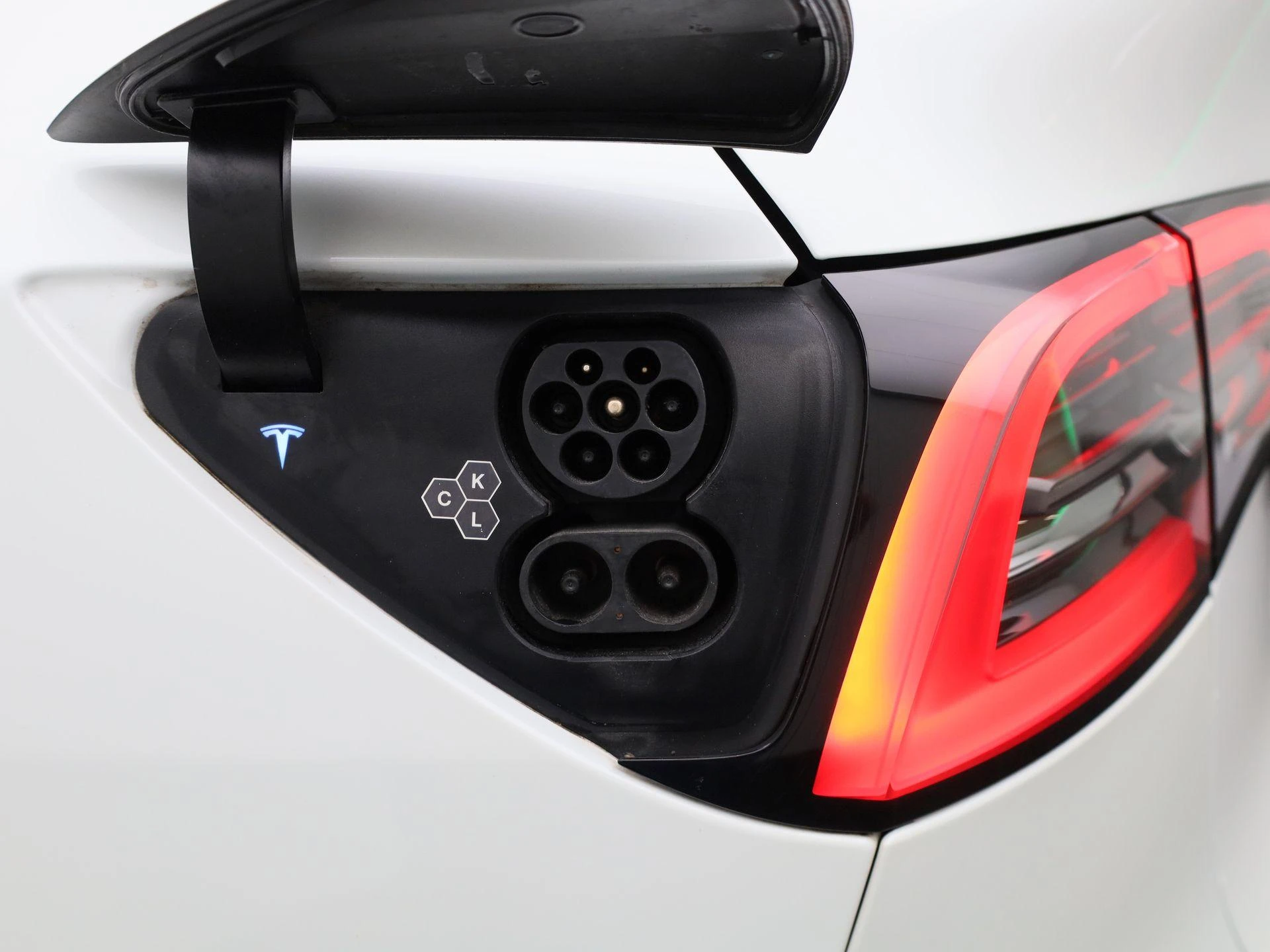 Tesla-Model Y-image-14