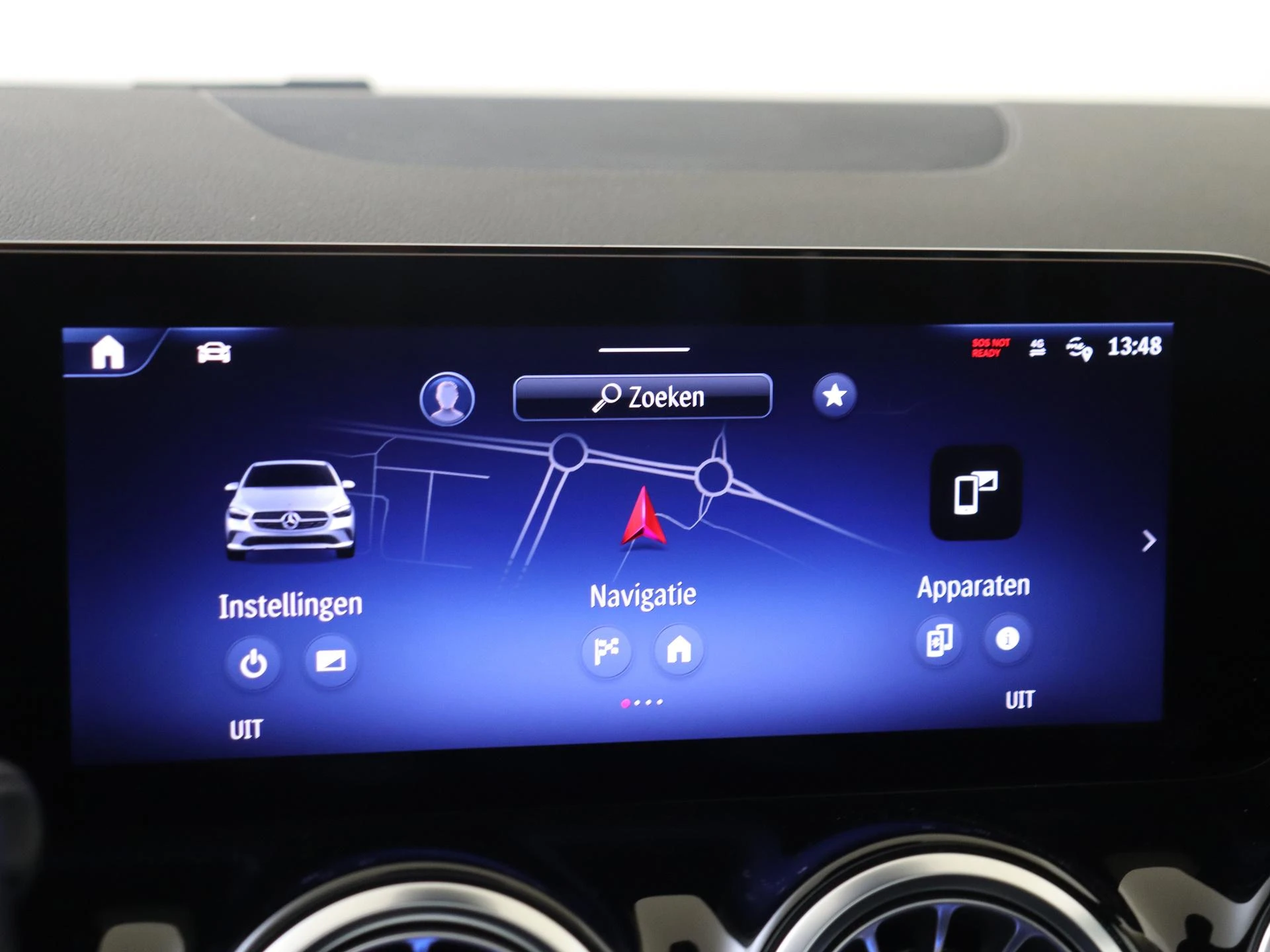 Mercedes-Benz-B-Klasse-image-15