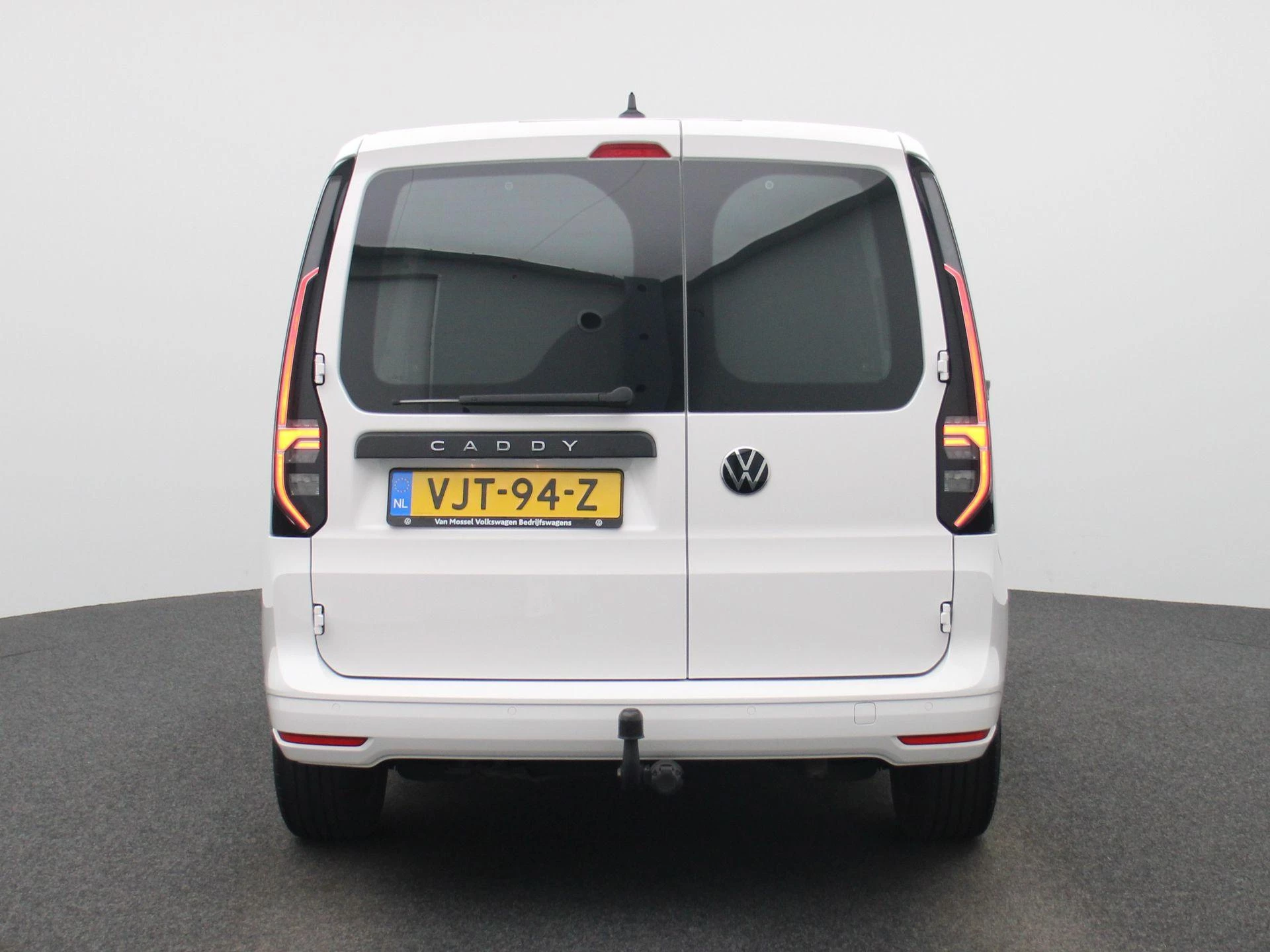 Volkswagen-Caddy-image-4