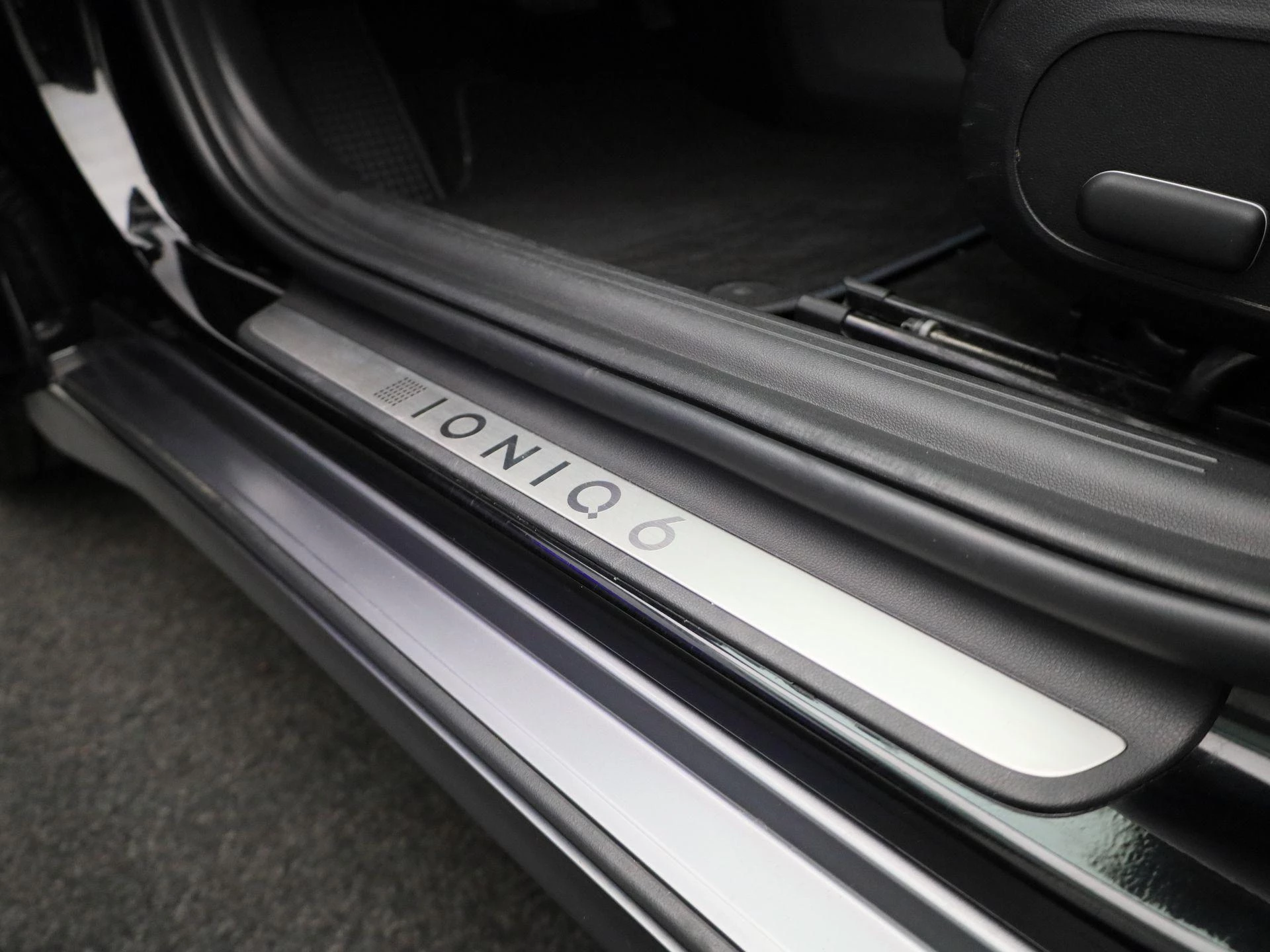 Hyundai IONIQ 6 77,4 kWh Core Plus