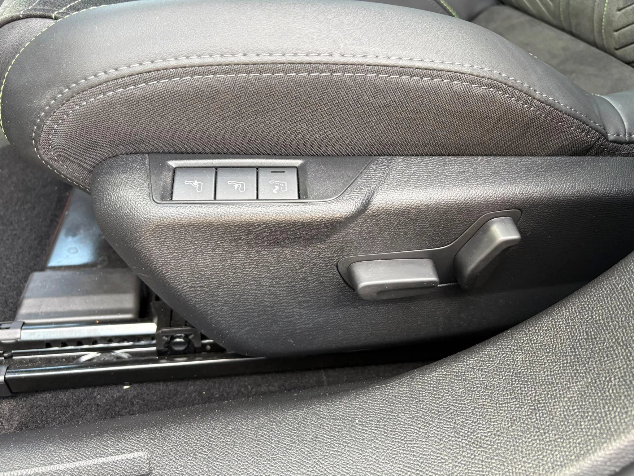 Peugeot-2008-image-13