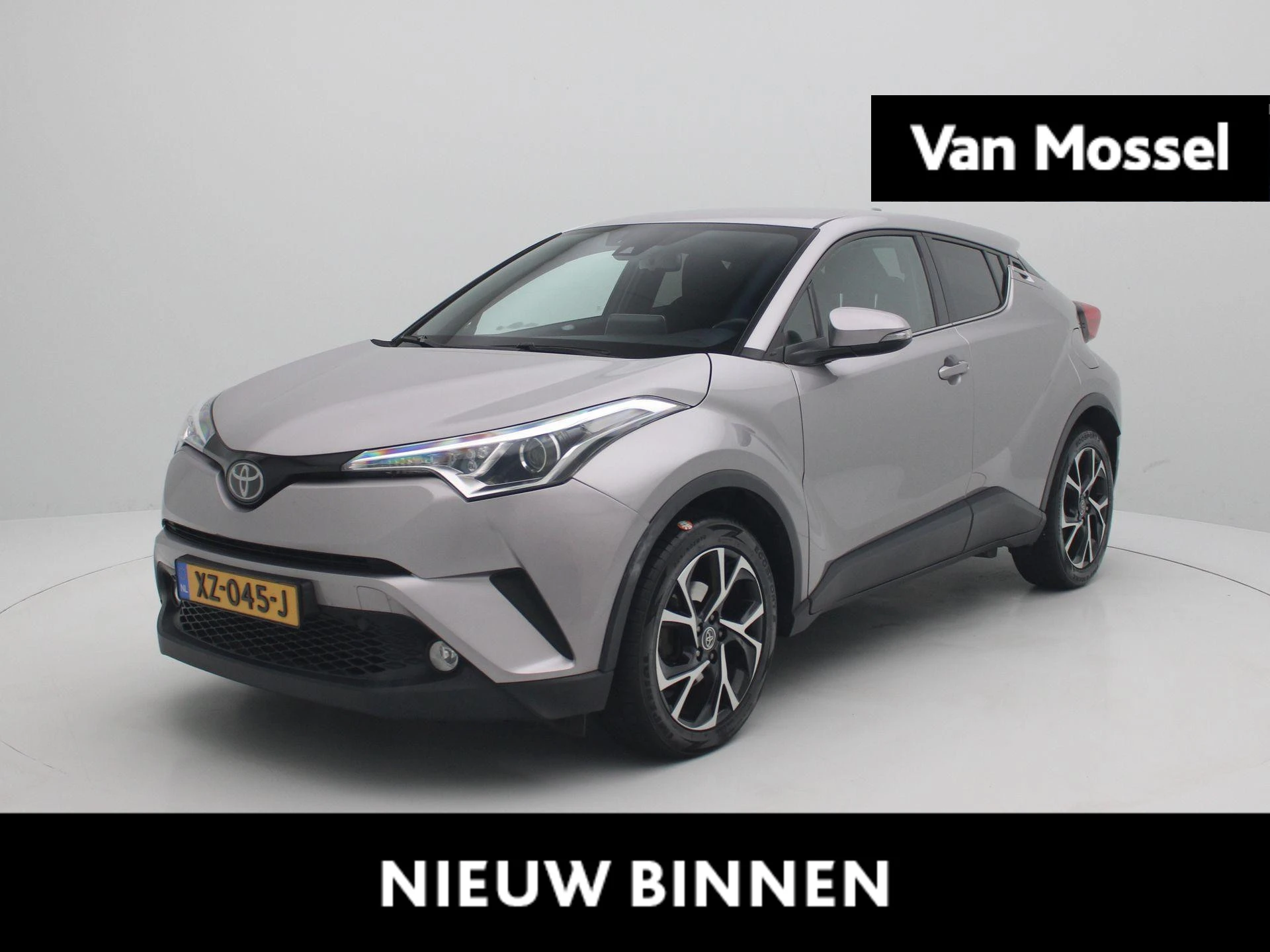 Toyota-C-HR-image-0