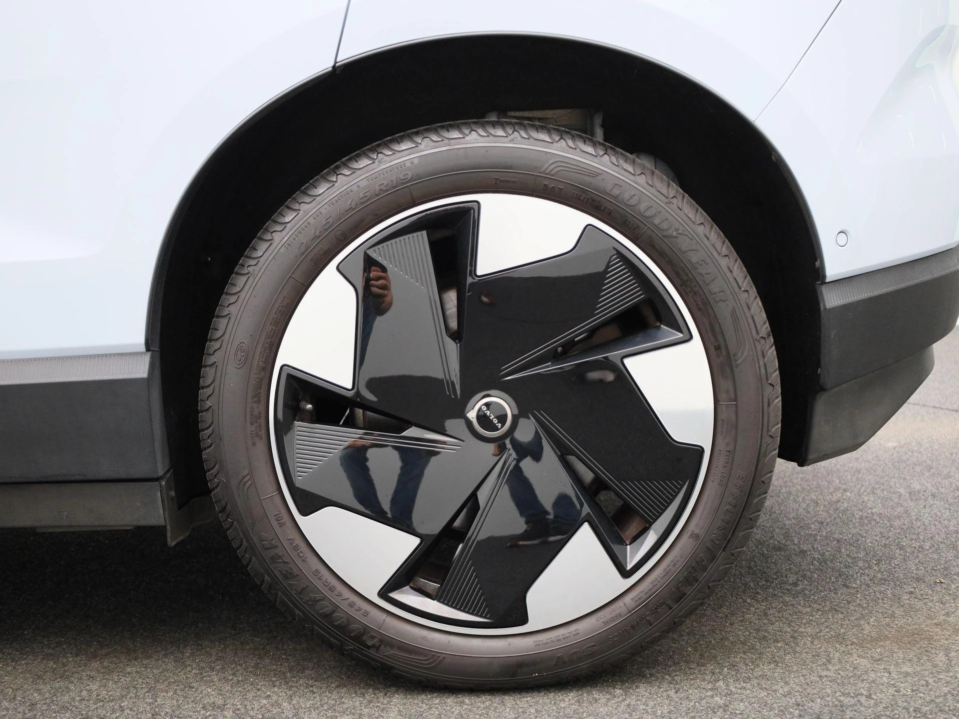 Volvo EX30 Single Motor Extended Range Ultra