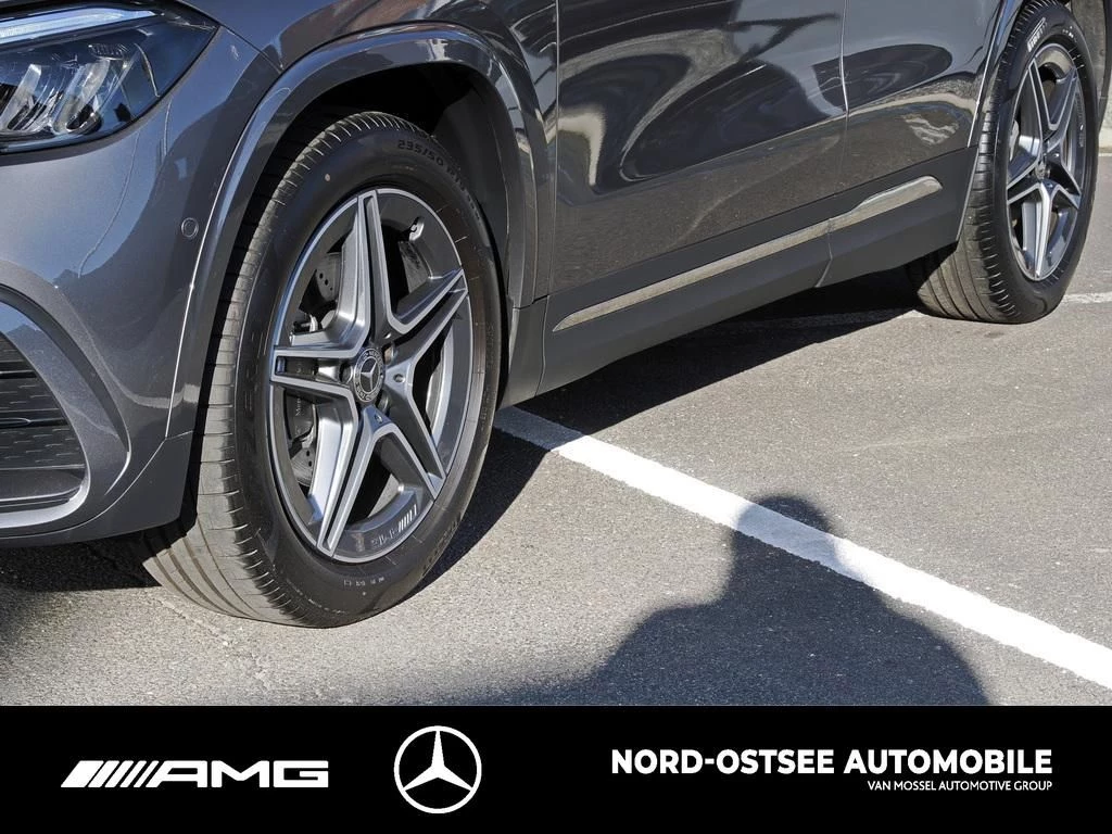 Mercedes-Benz-GLA-image-4