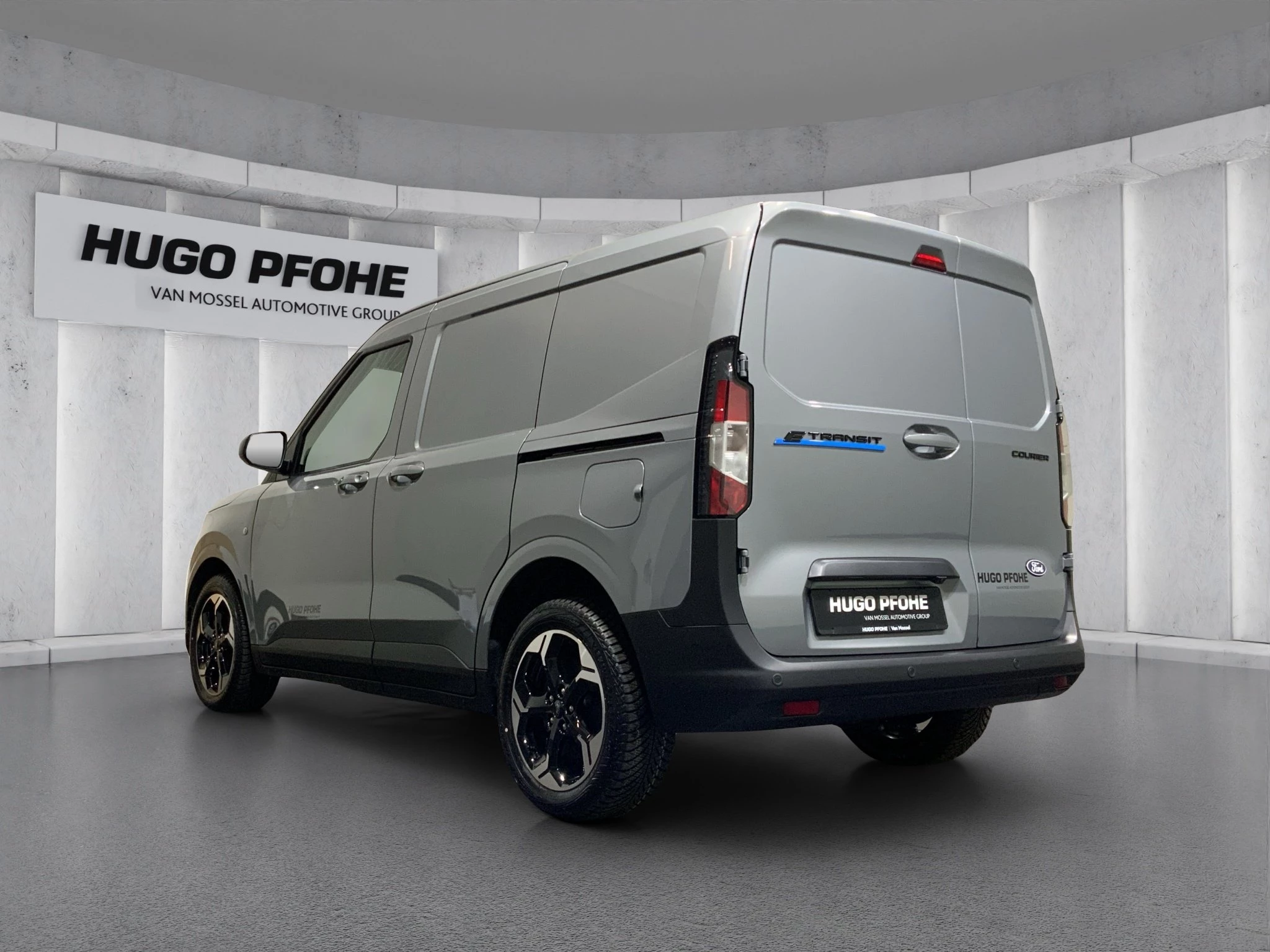 Ford Transit Courier Limited Elektromotor Lieferwagen *Lieferung ab Oktober 2026*