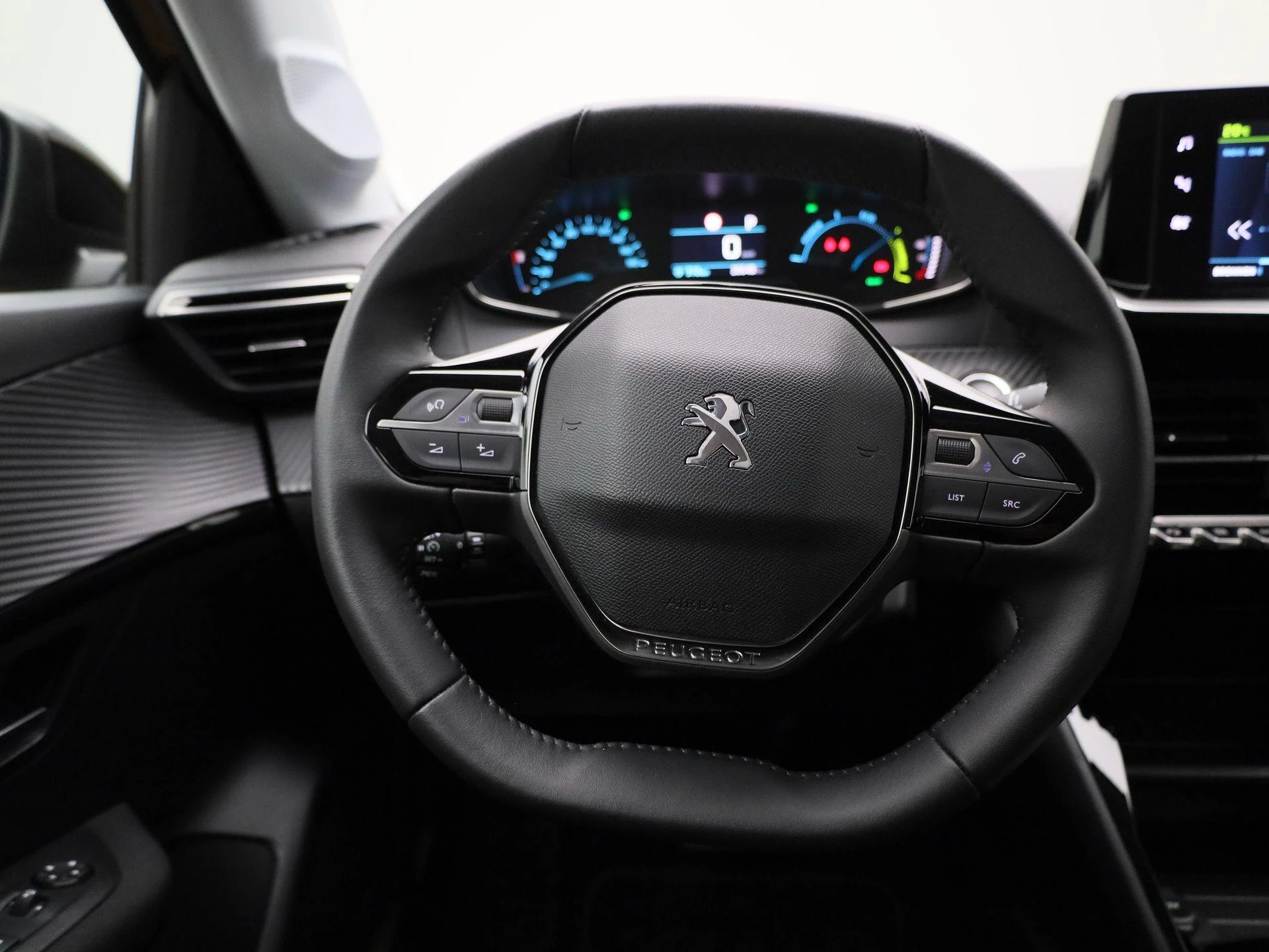 Peugeot-e-208-image-6