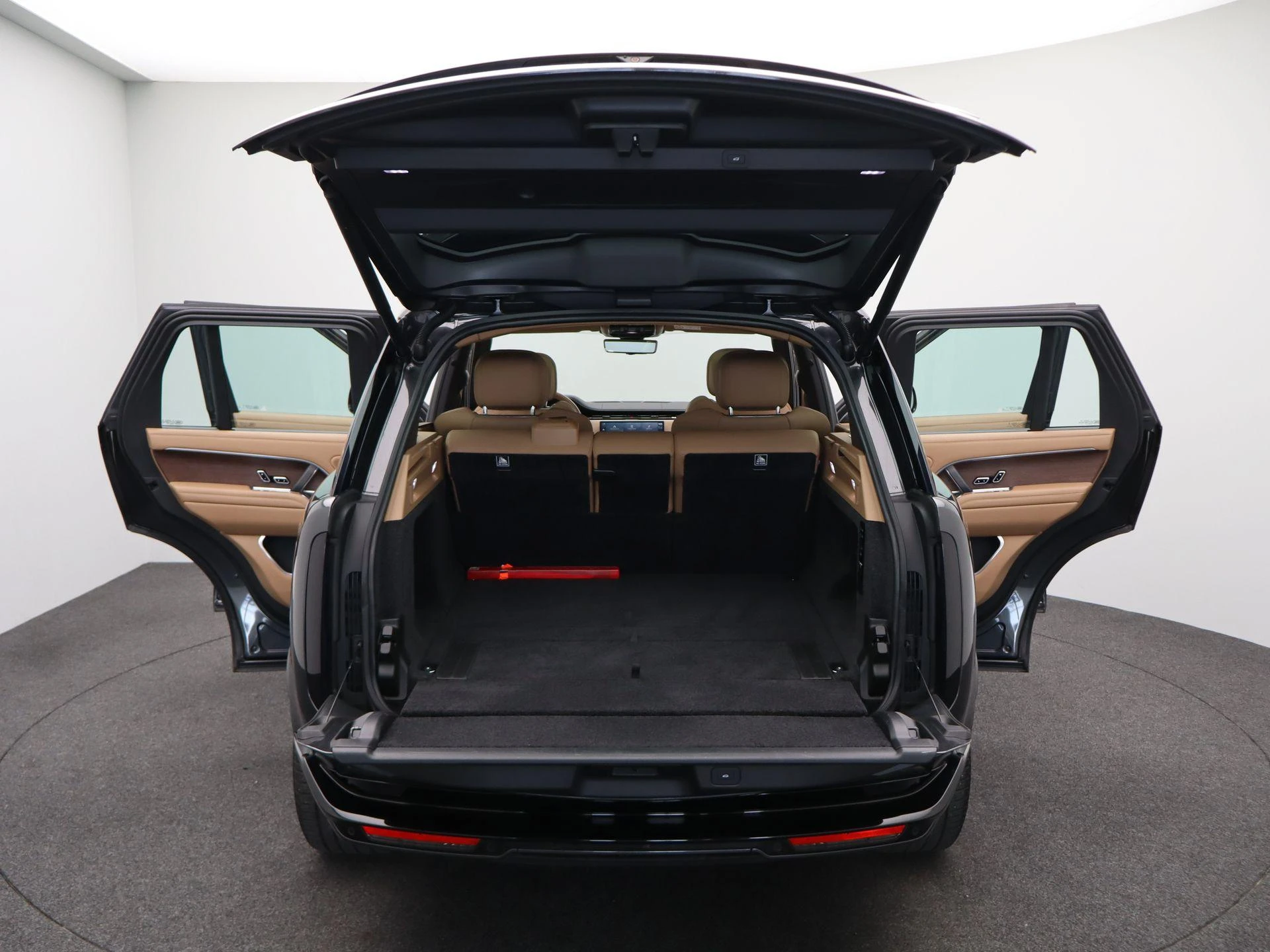 Land Rover-Range Rover-image-13