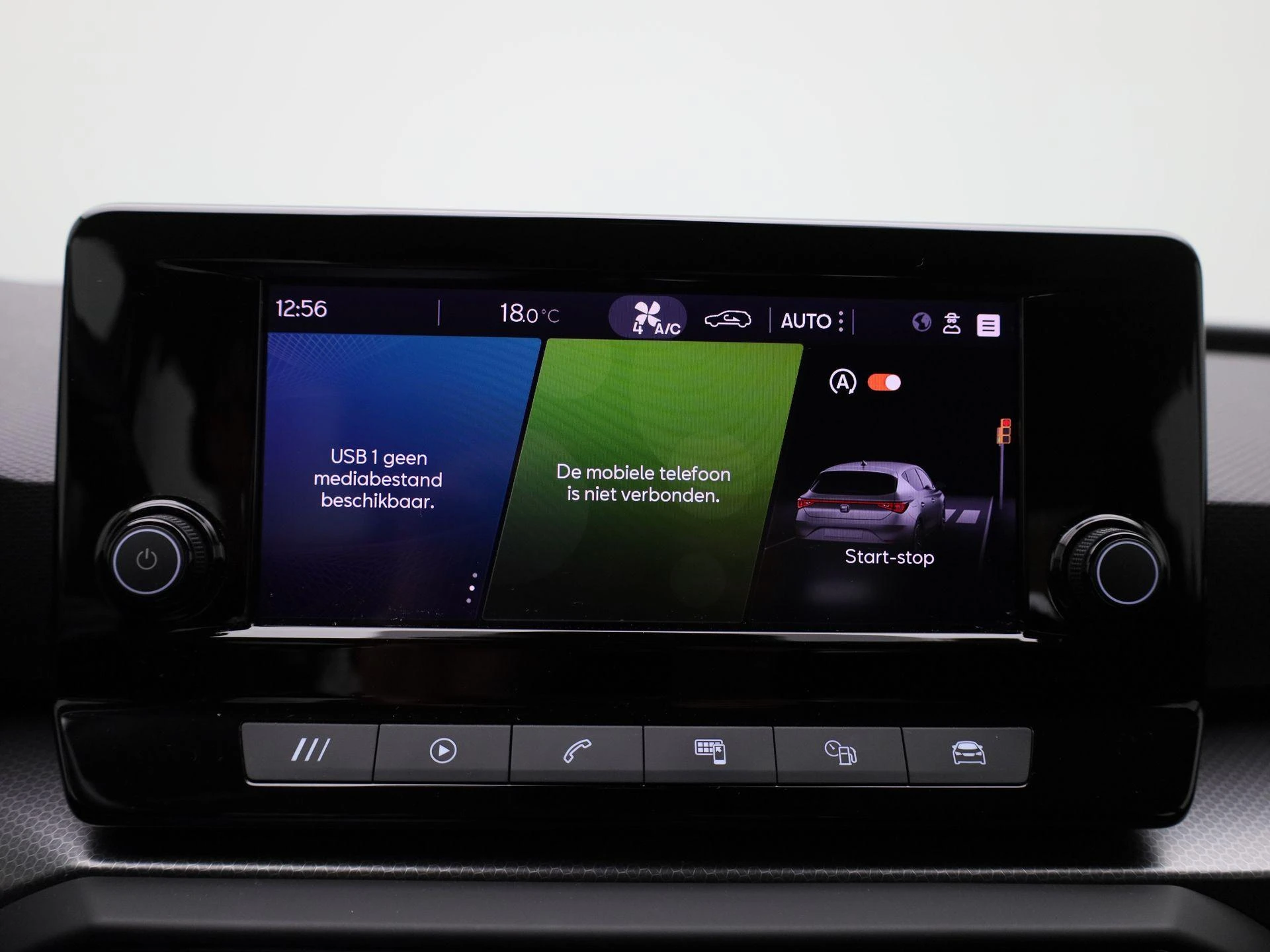 SEAT-Leon-image-13