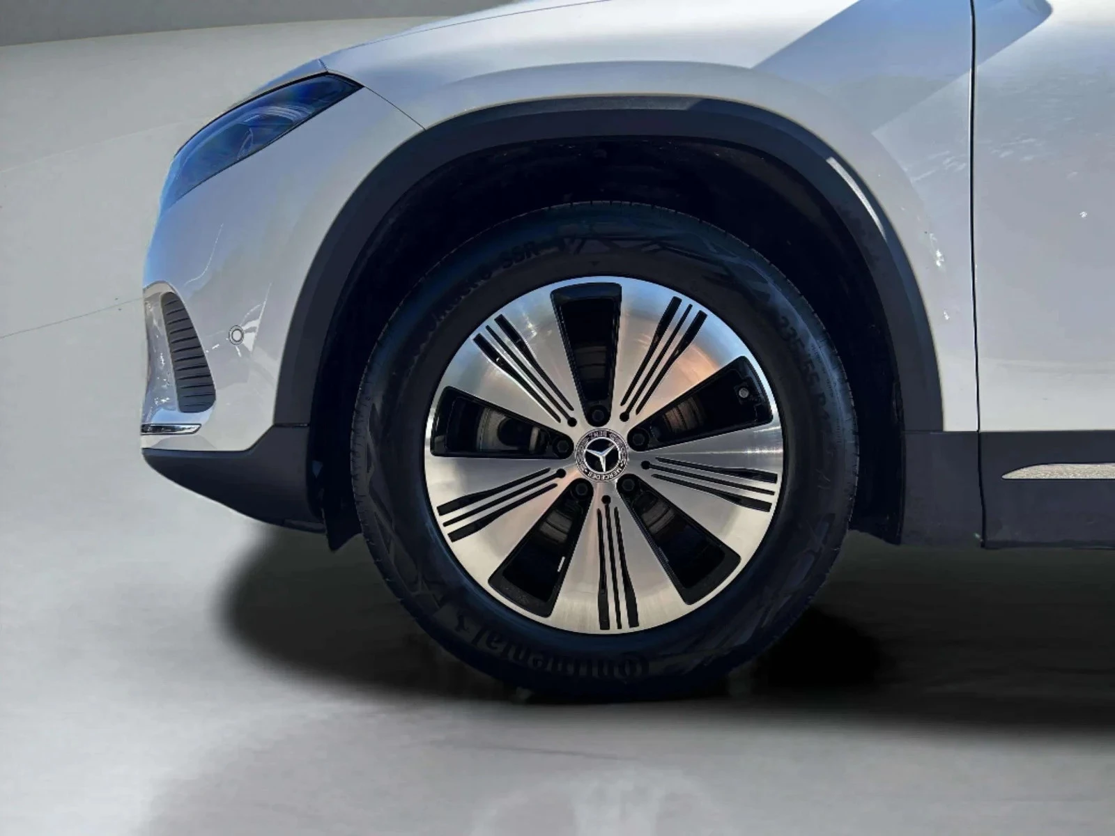 Mercedes-Benz-EQA-image-8