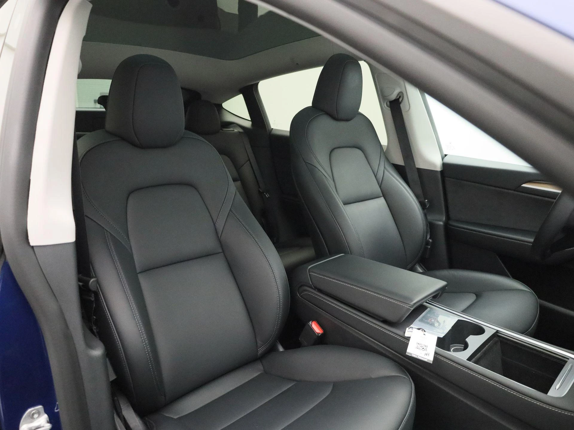 Tesla-Model Y-image-12