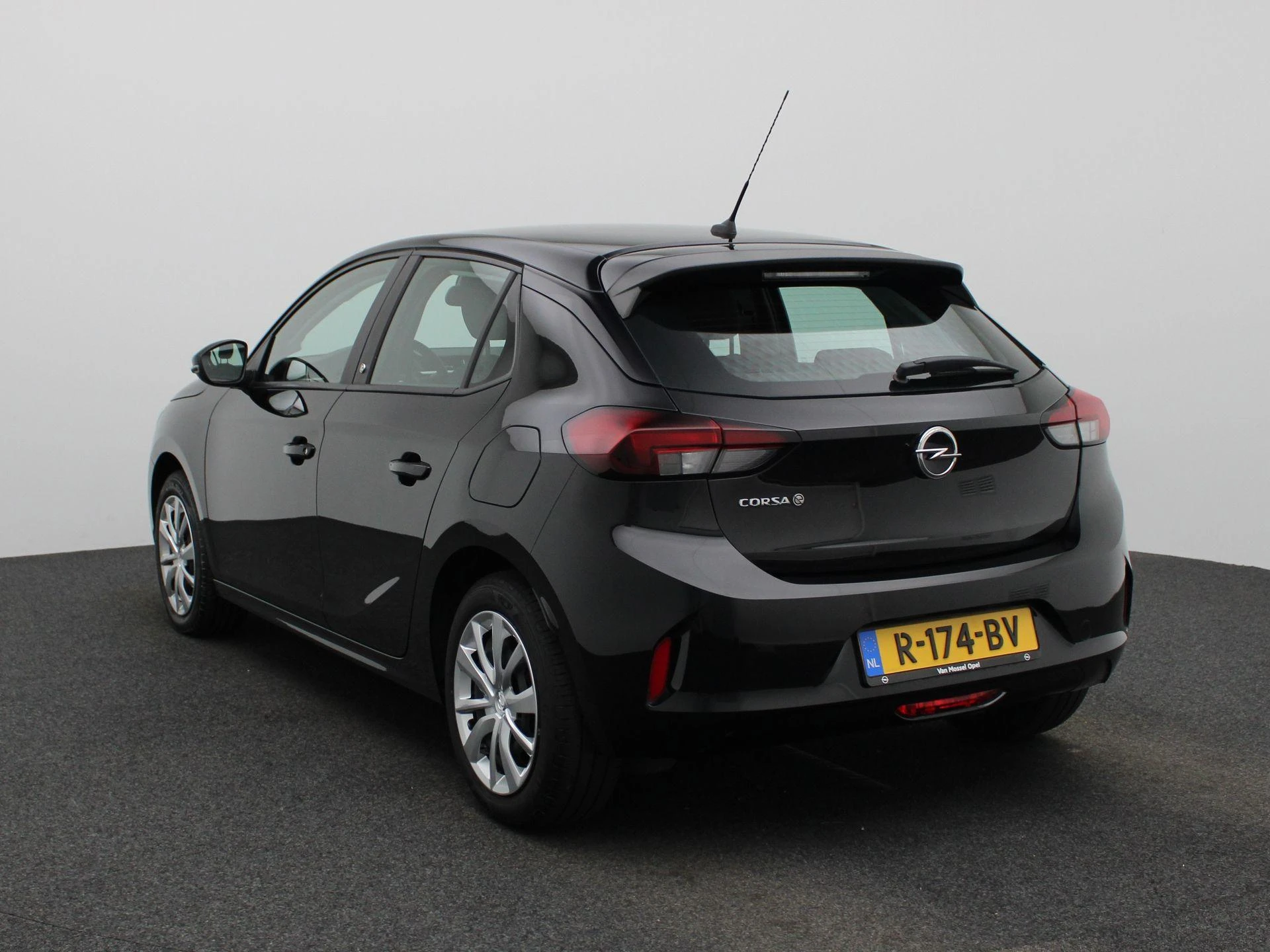 Opel-Corsa-e-image-1