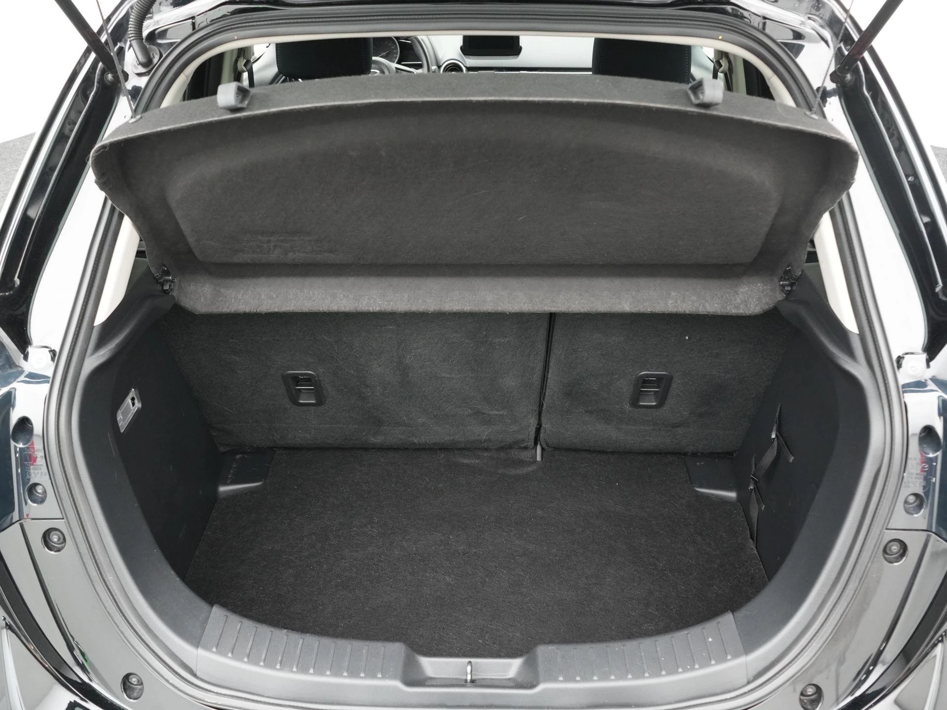 Mazda-2-image-29