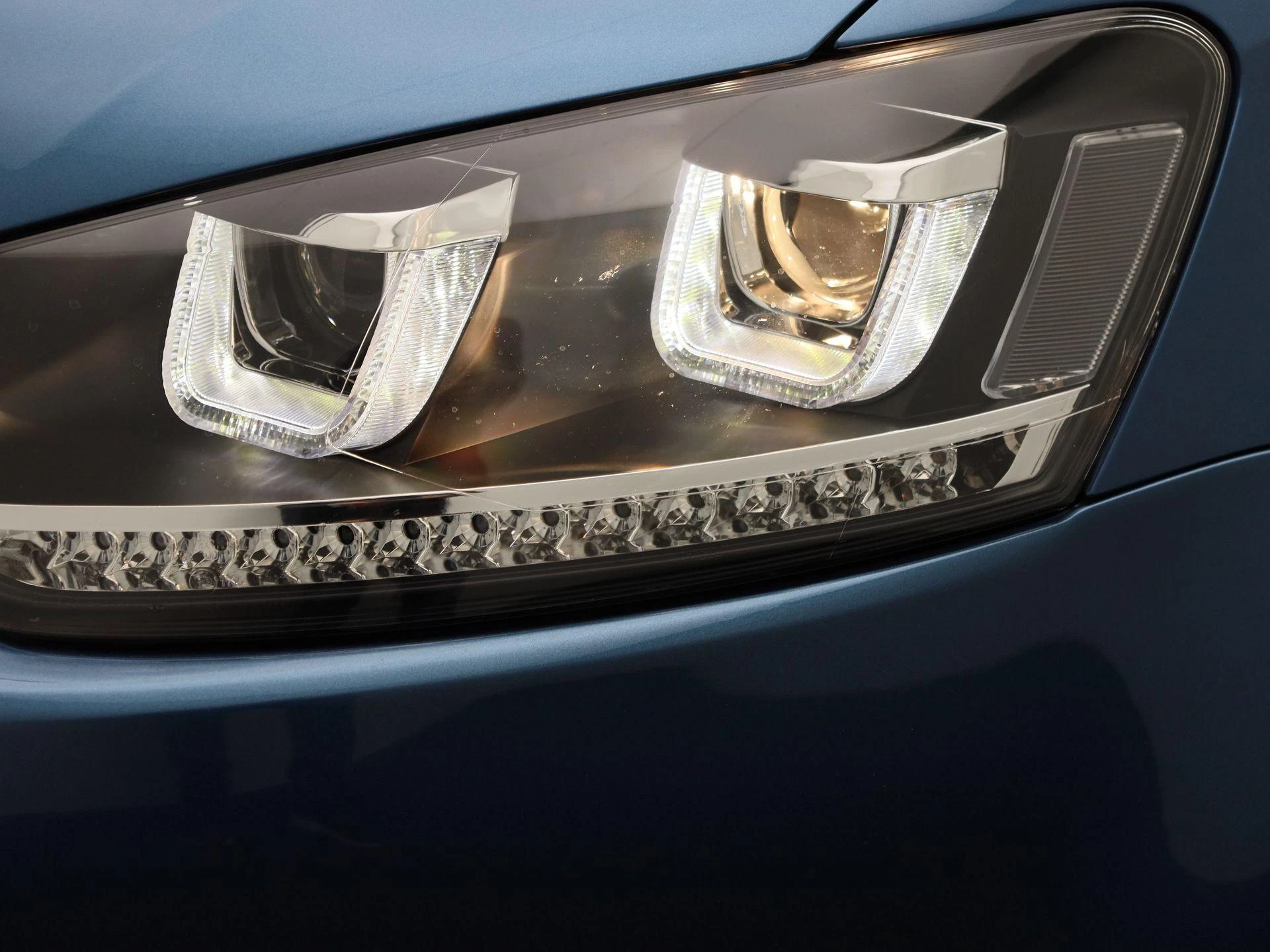 Volkswagen-Polo-image-13