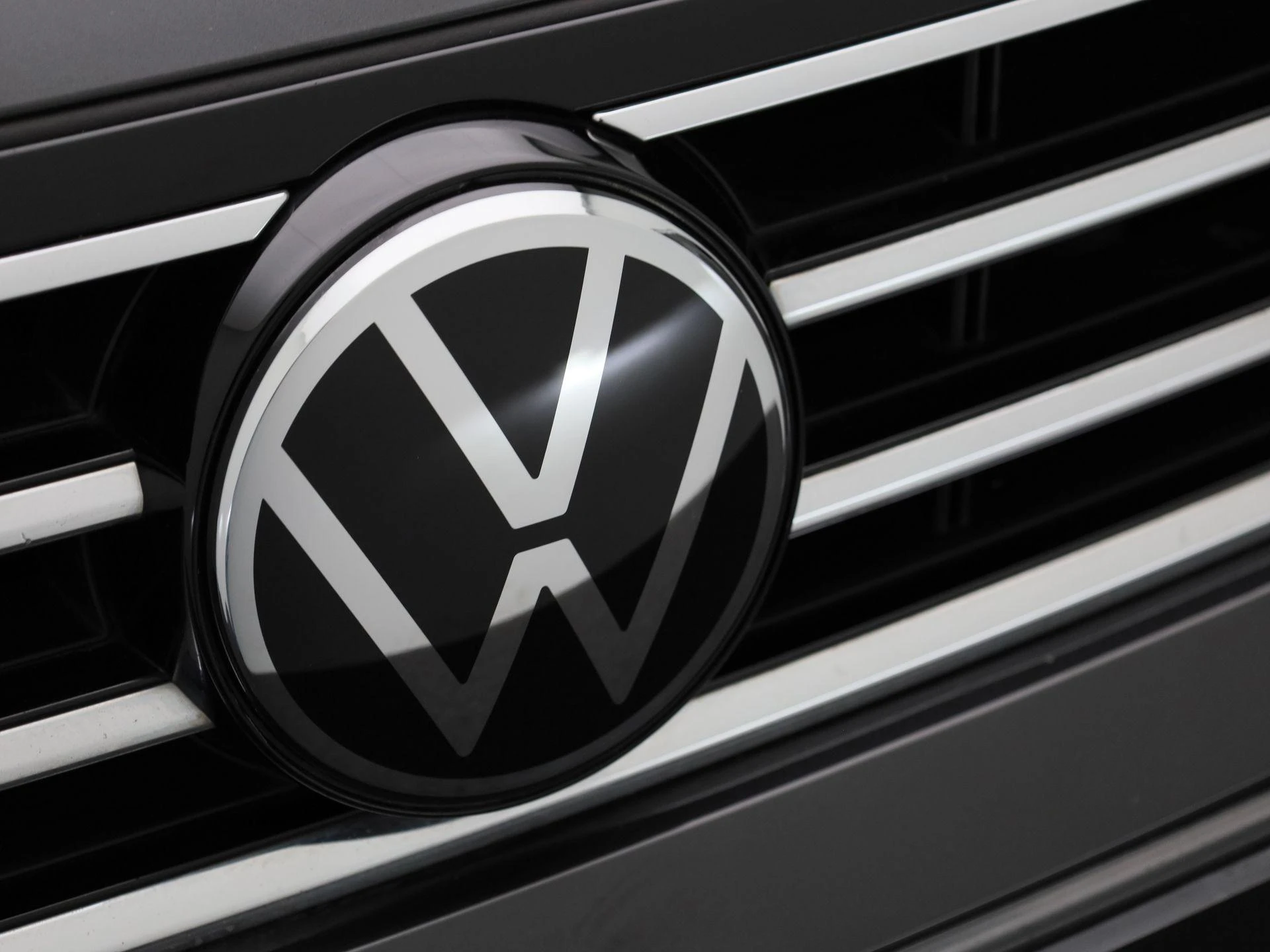 Volkswagen-Passat-image-37
