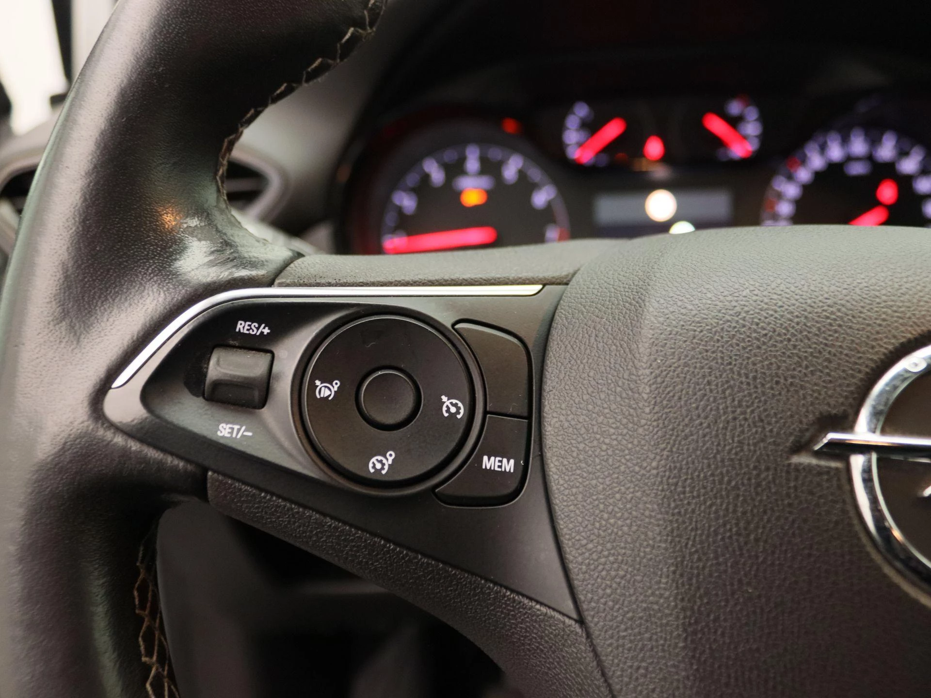 Opel-Crossland X-image-18