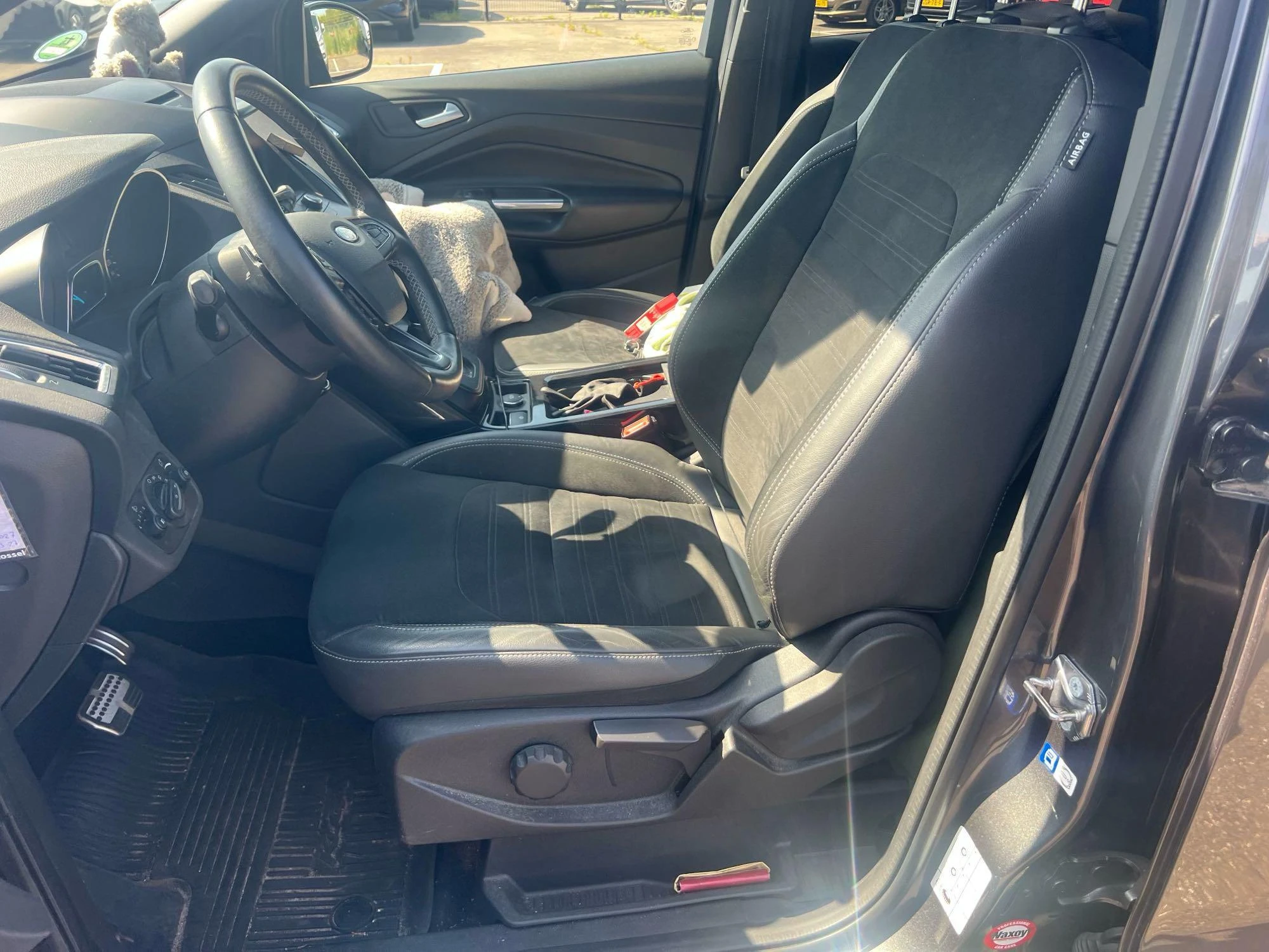 Ford-Kuga-image-7