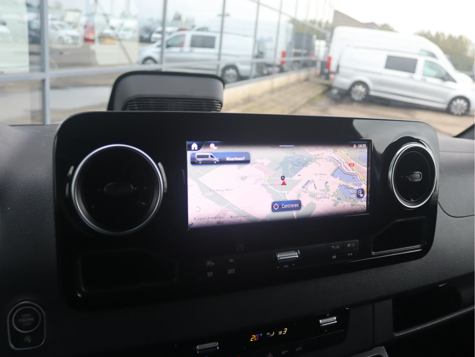 Mercedes-Benz-Sprinter-image-10