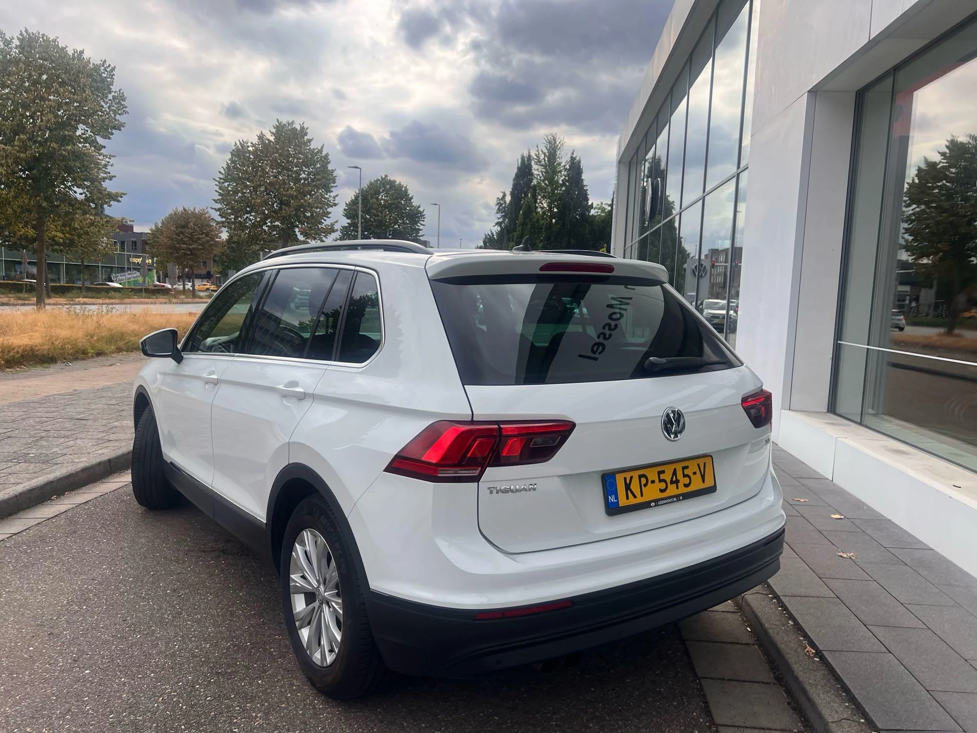 Volkswagen-Tiguan-image-3