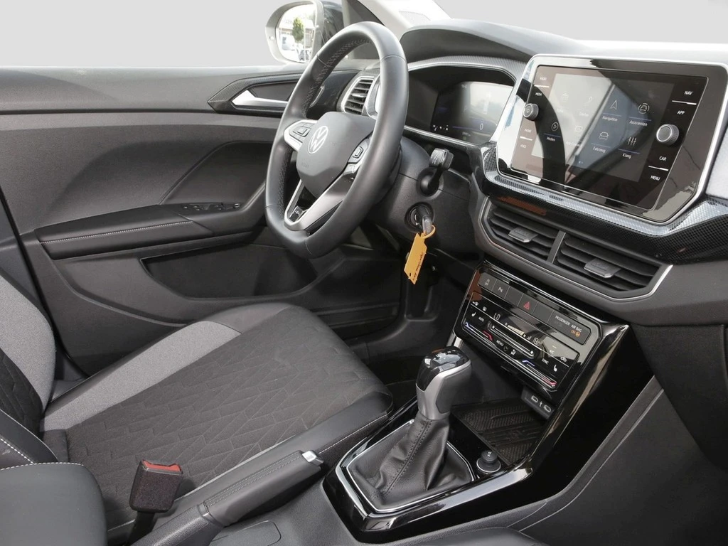 Volkswagen-T-Cross-image-8