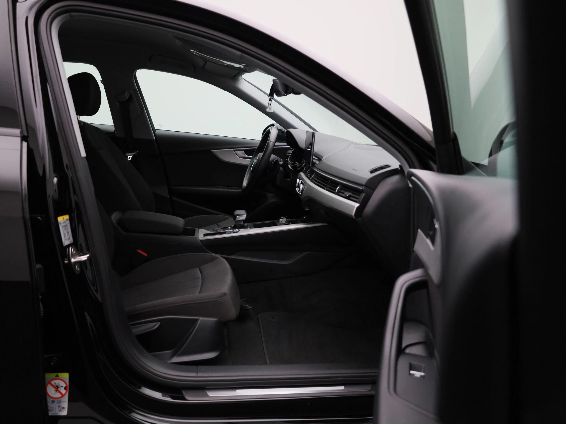 Audi-A4-image-34