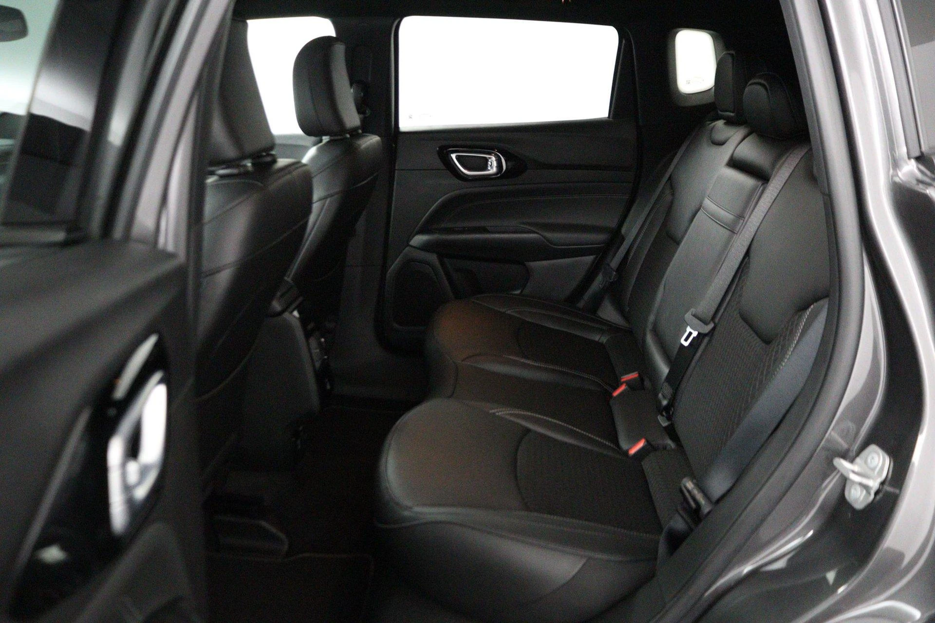 Jeep-Compass-image-15