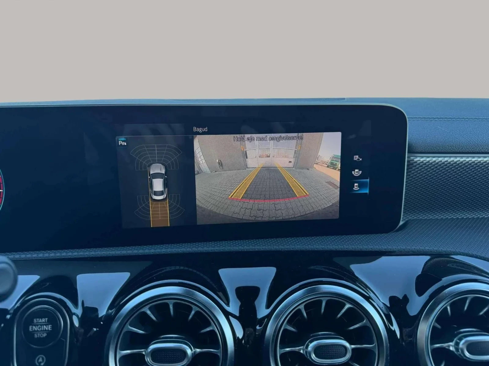 Mercedes-Benz-CLA-image-12