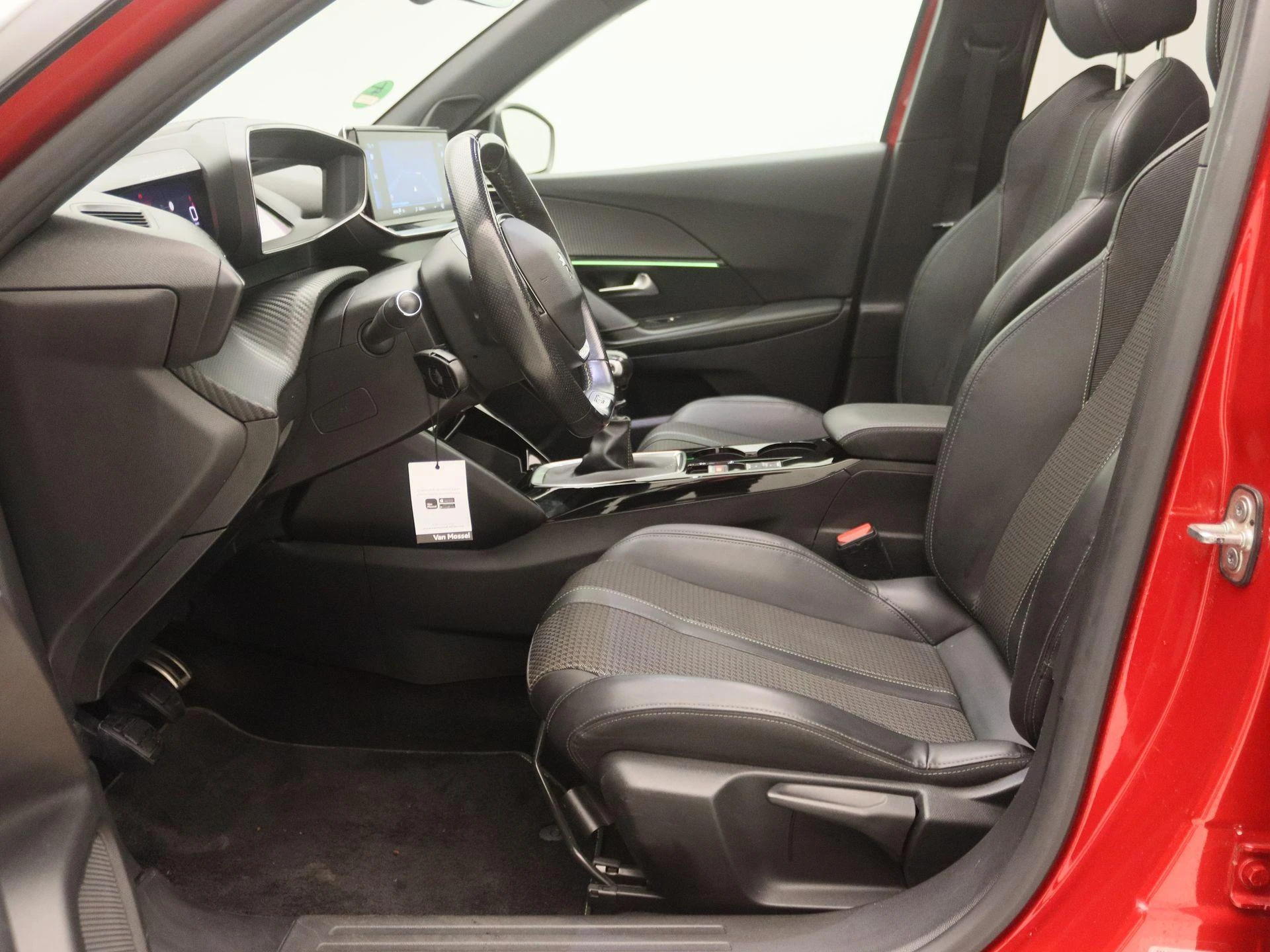 Peugeot-2008-image-11