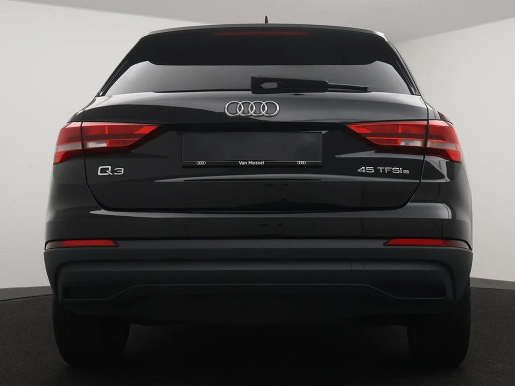 Audi Q3 PHEV Audi Q3 PHEV Attraction 45TFSIe 245PK *AUTOMAAT*VIRTUAL COCKPIT*CRUISE*PDC*APP-CONNECT*...*
