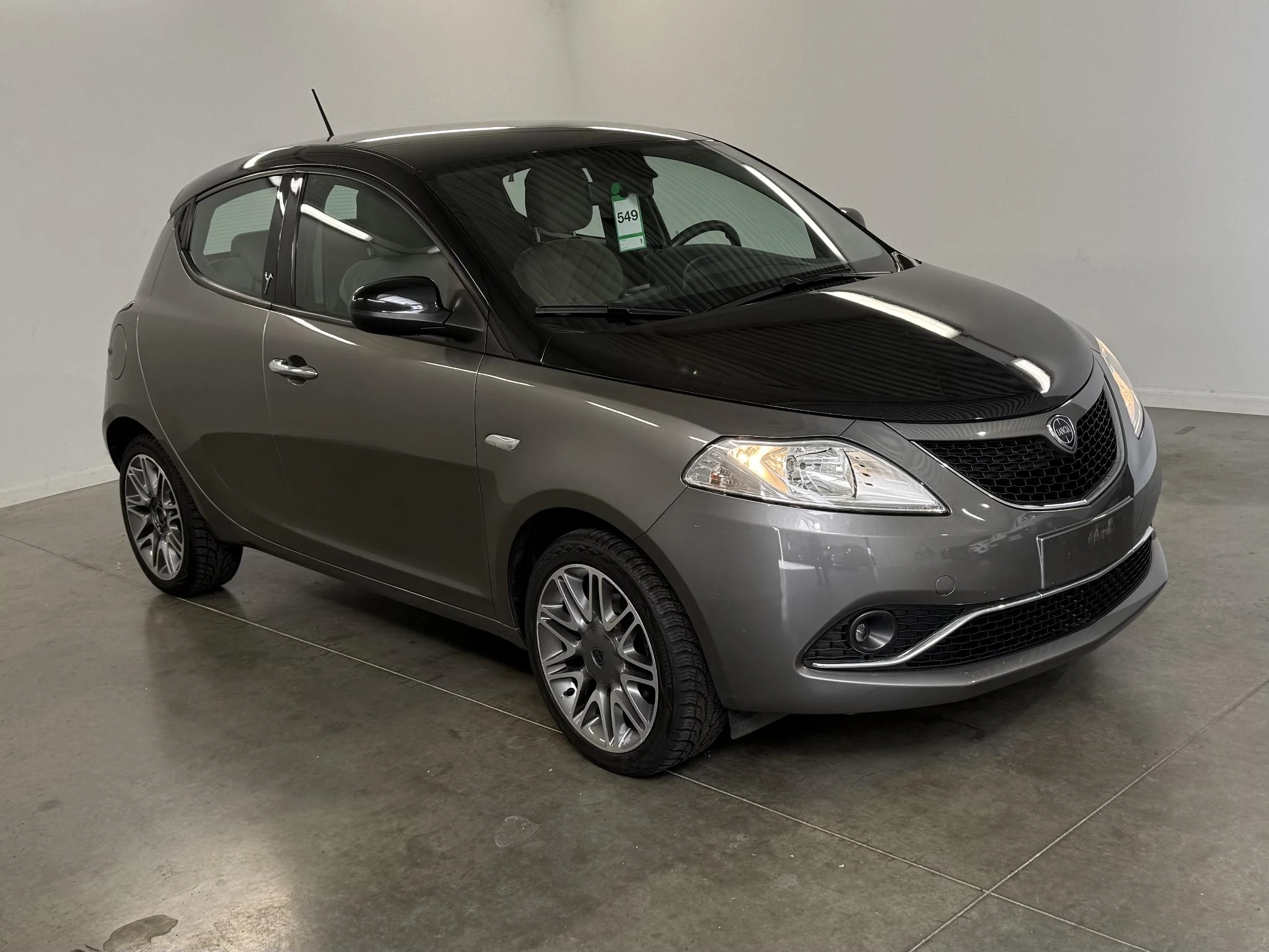 Lancia-Ypsilon-image-2