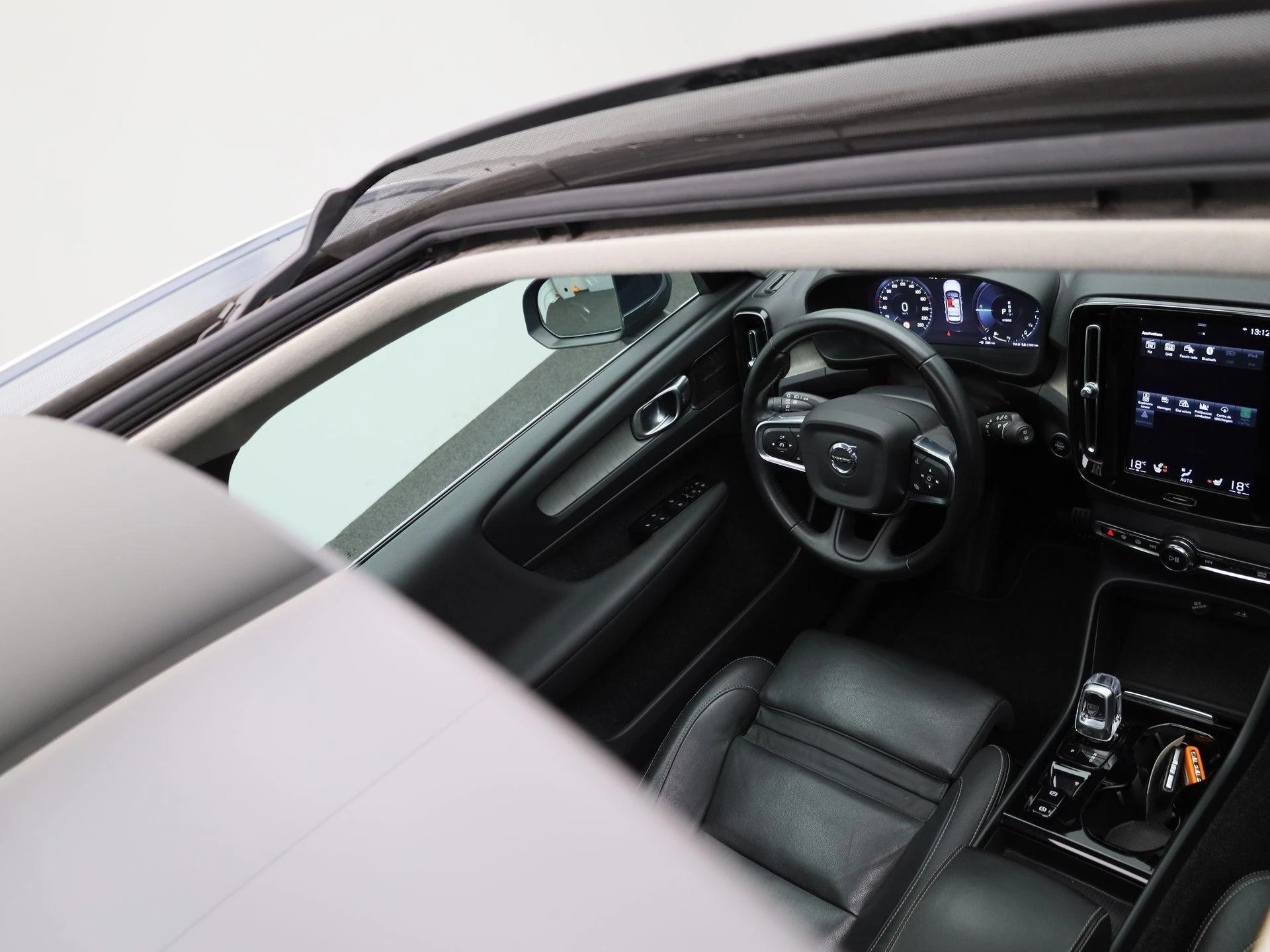 Volvo-XC40-image-42