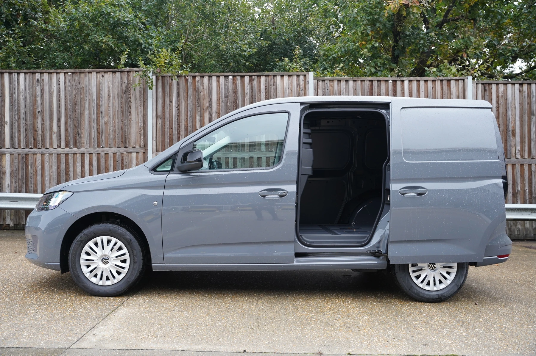 Volkswagen-Caddy-image-18