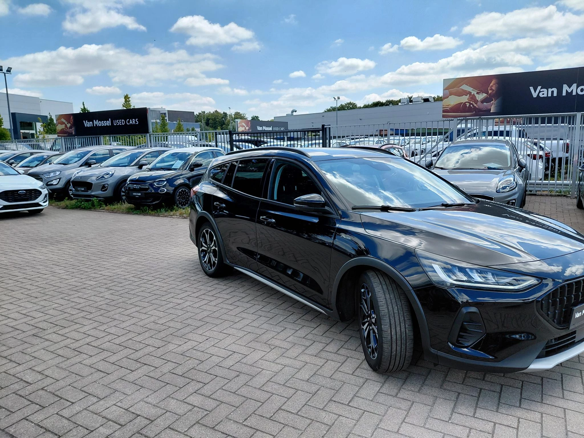Ford Focus 1.0i EcoBoost MHEV 114kW Active X DCT